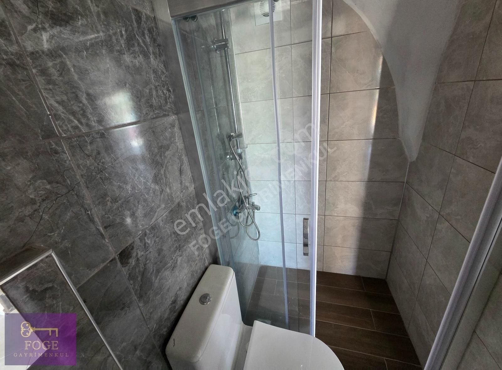 Yenifoça'da 6+1 Denize Sıfır Bahçeli Satılık Villa - Görsel 15