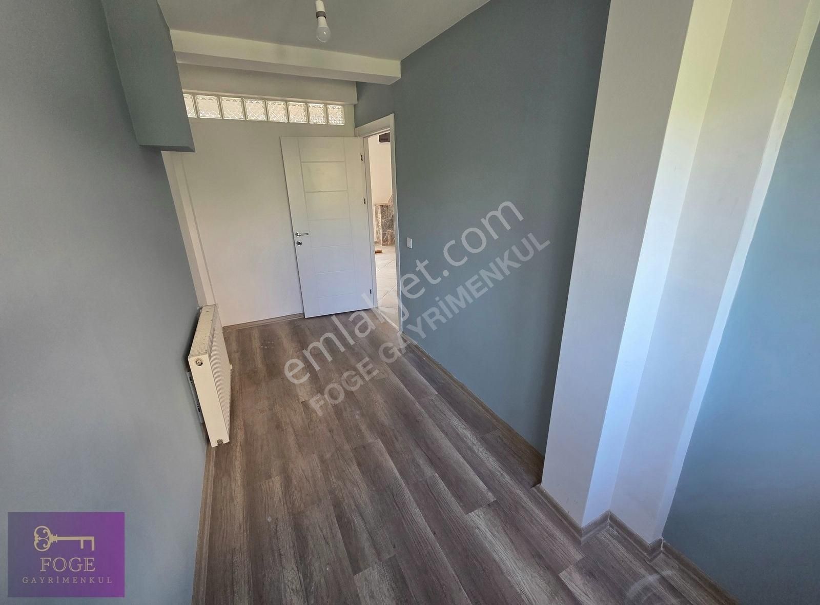 Yenifoça'da 6+1 Denize Sıfır Bahçeli Satılık Villa - Görsel 23