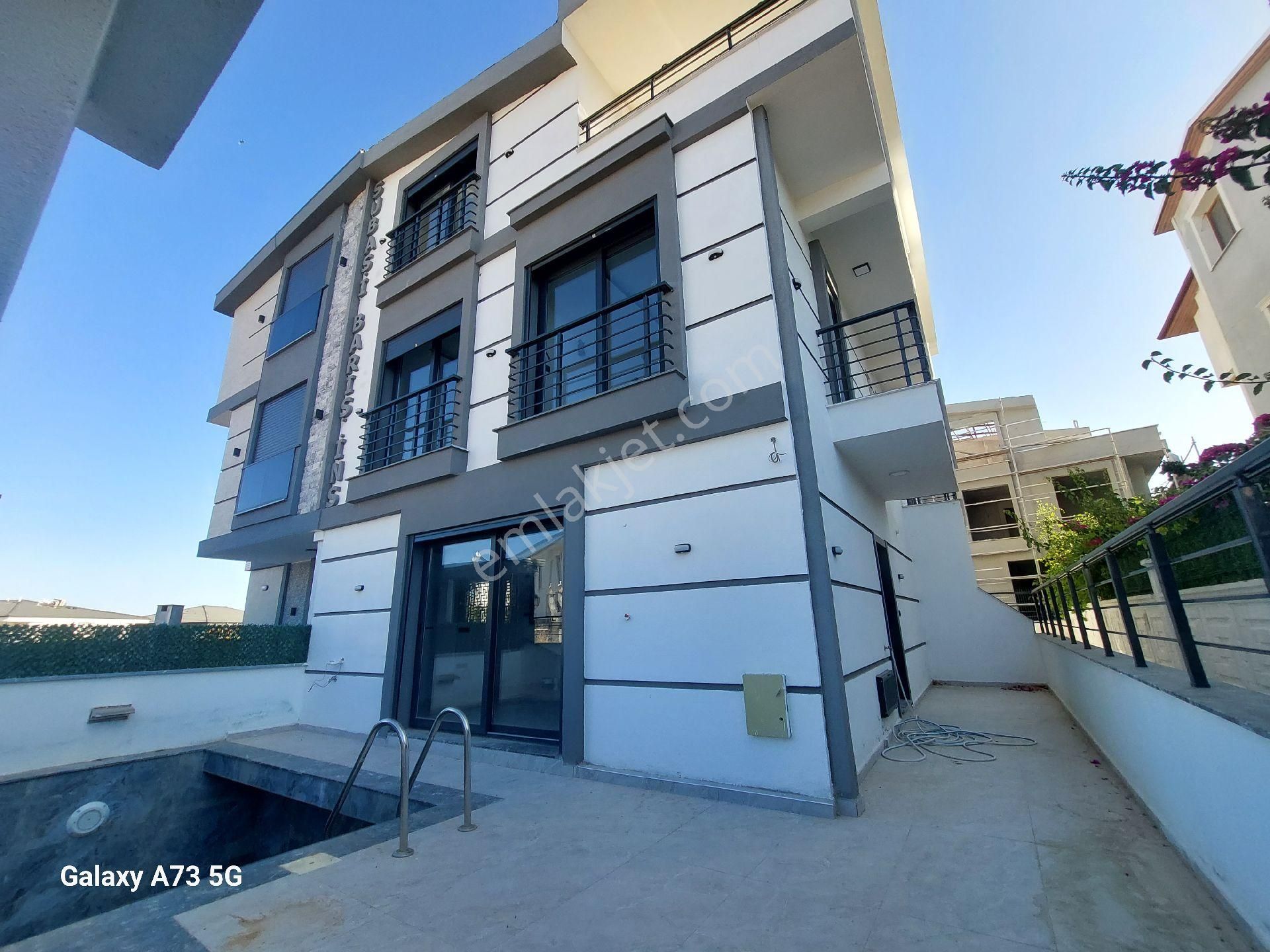 Didim Hisar Mahallesinde Satılık Ön Cephe Tripleks Villa