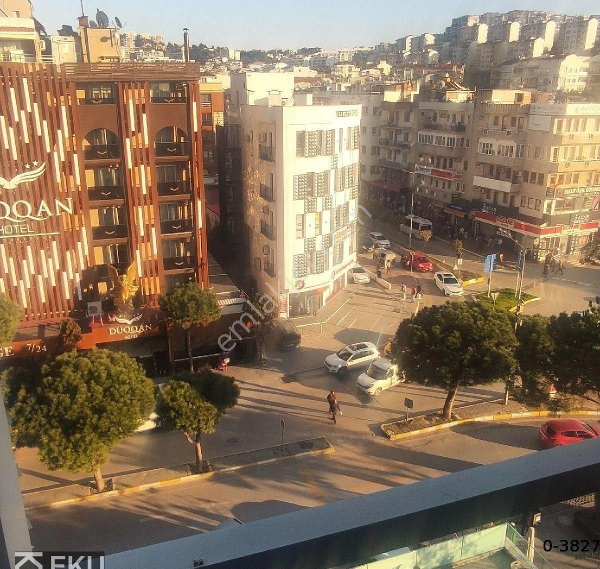 Kuşadası Plaza İş Merkezinde Ofiss