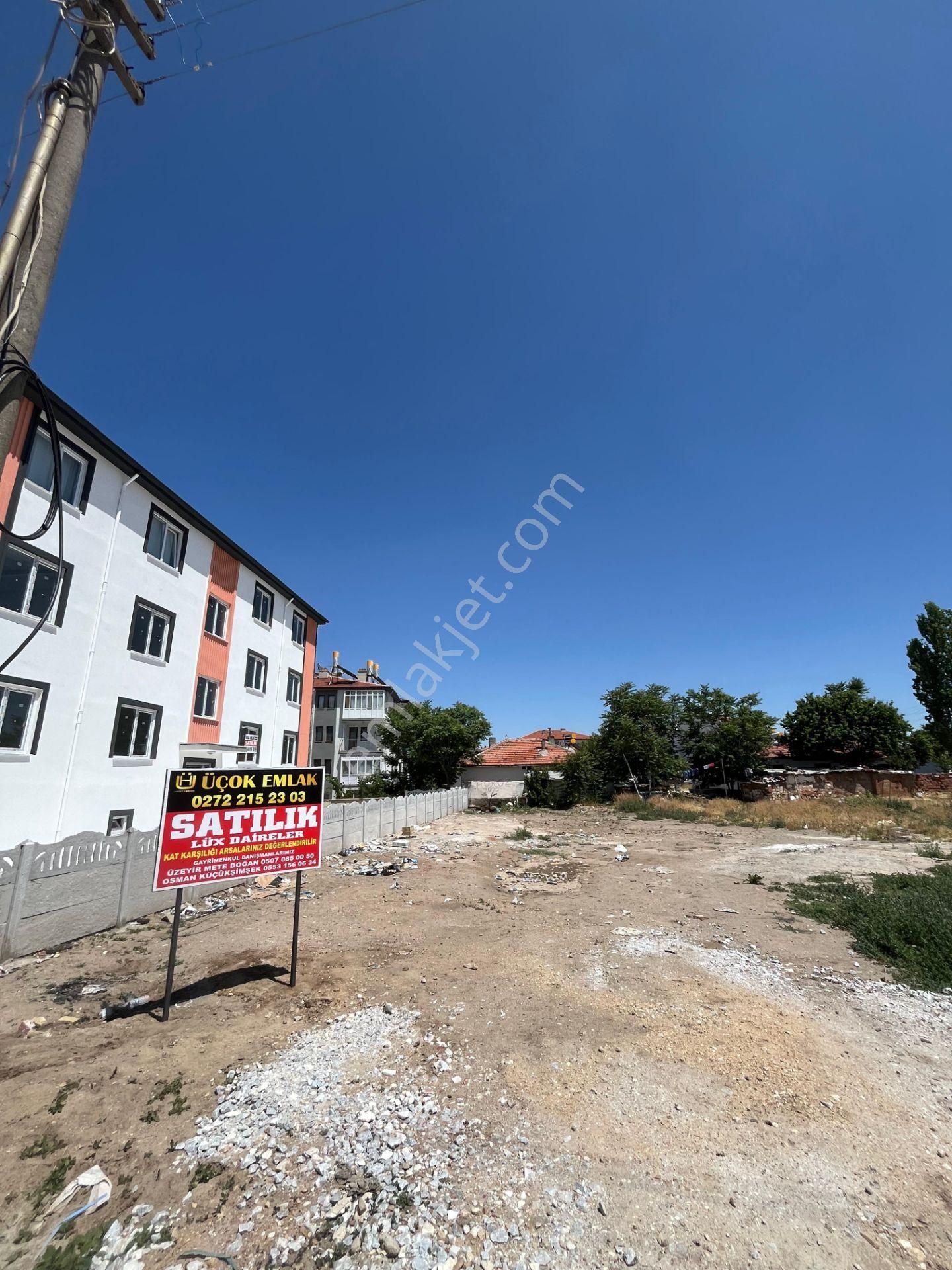 Afyon Üçok Emlaktan Mareşal De Satılık Sıfır Topraktan 2+1 Fırsat Daireler