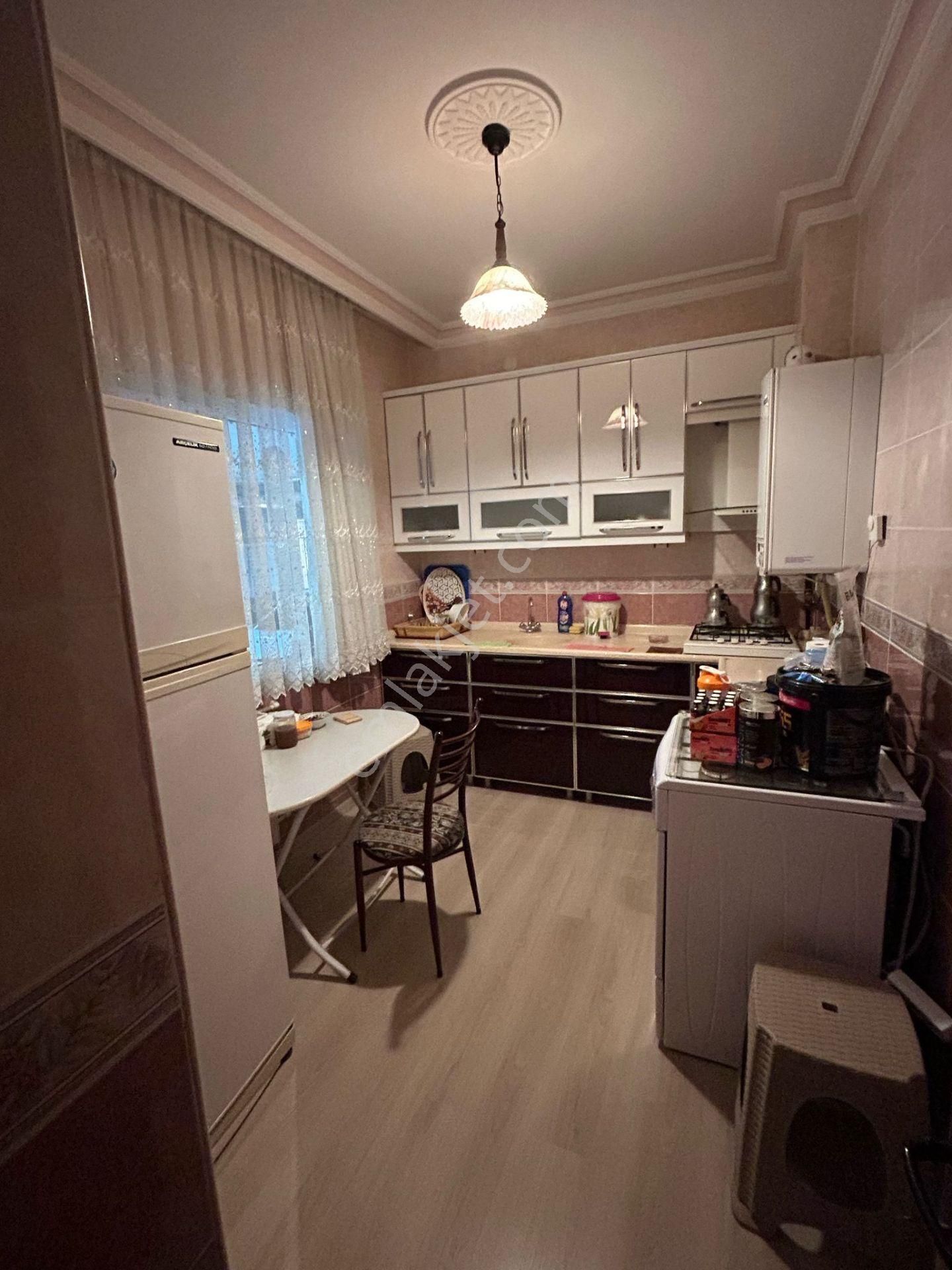 Törekent Mh De 4+1 Site İçinde Depolu Kameralı Müstakil Villa