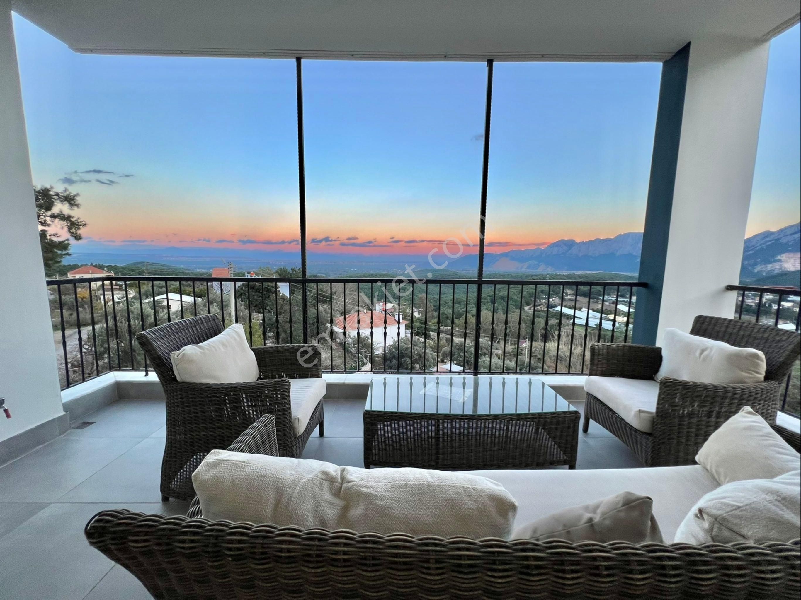 Konyaaltı Akdamlar 5+1 Lüks Eşyalı Kiralık Villa - Görsel 28