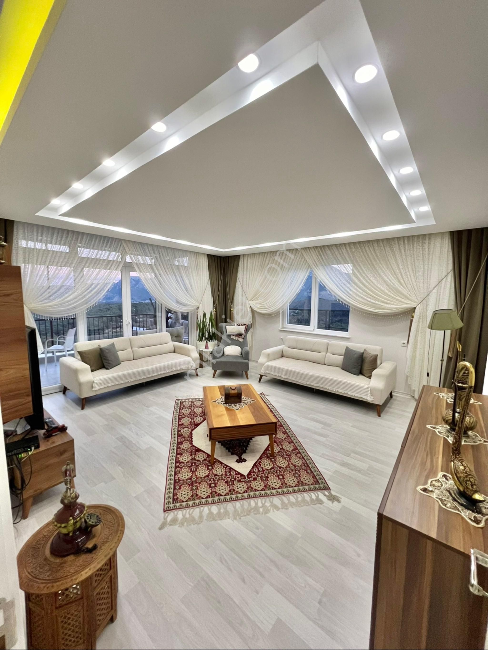 Konyaaltı Akdamlar 5+1 Lüks Eşyalı Kiralık Villa - Görsel 17