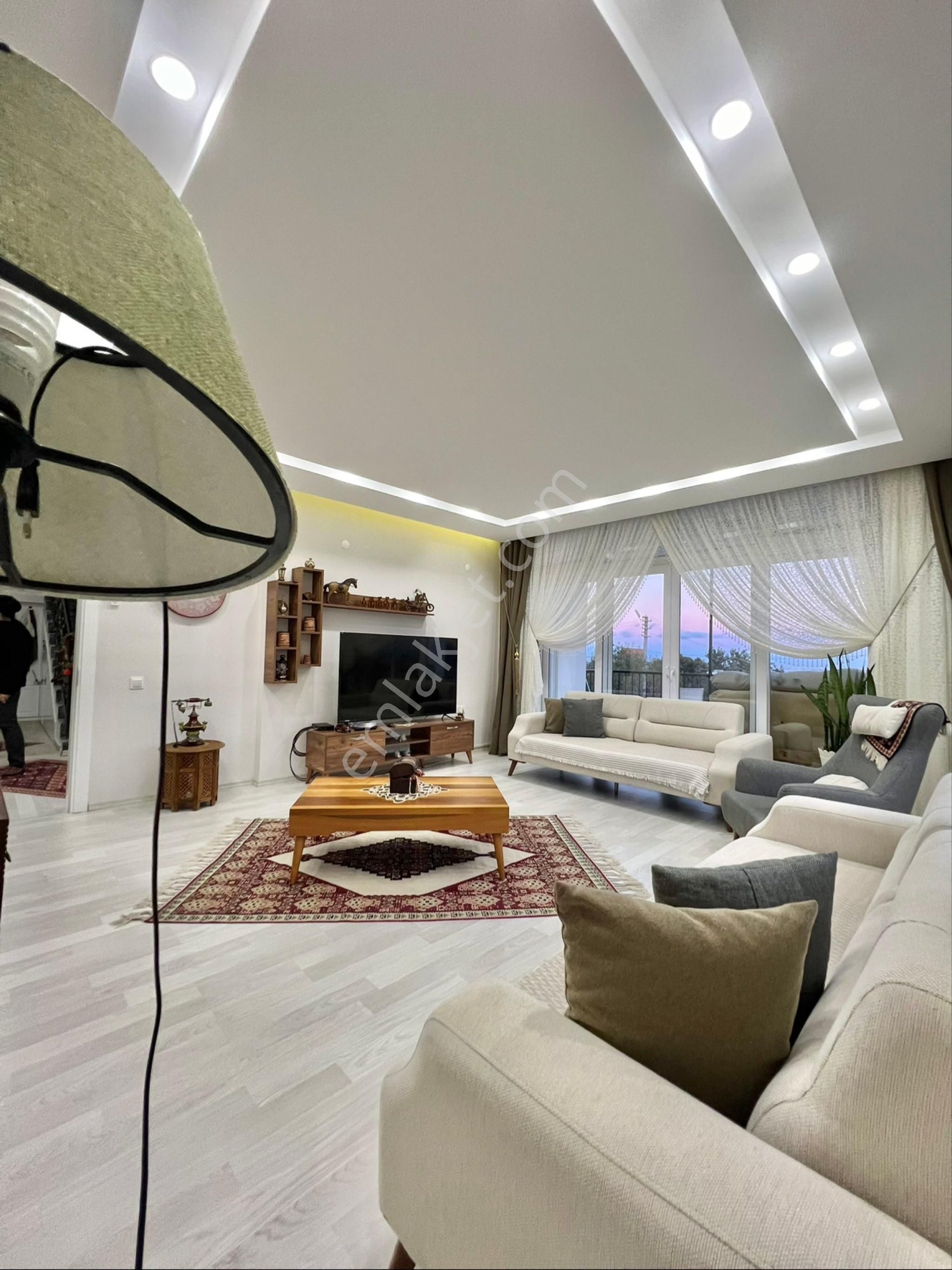 Konyaaltı Akdamlar 5+1 Lüks Eşyalı Kiralık Villa - Görsel 21