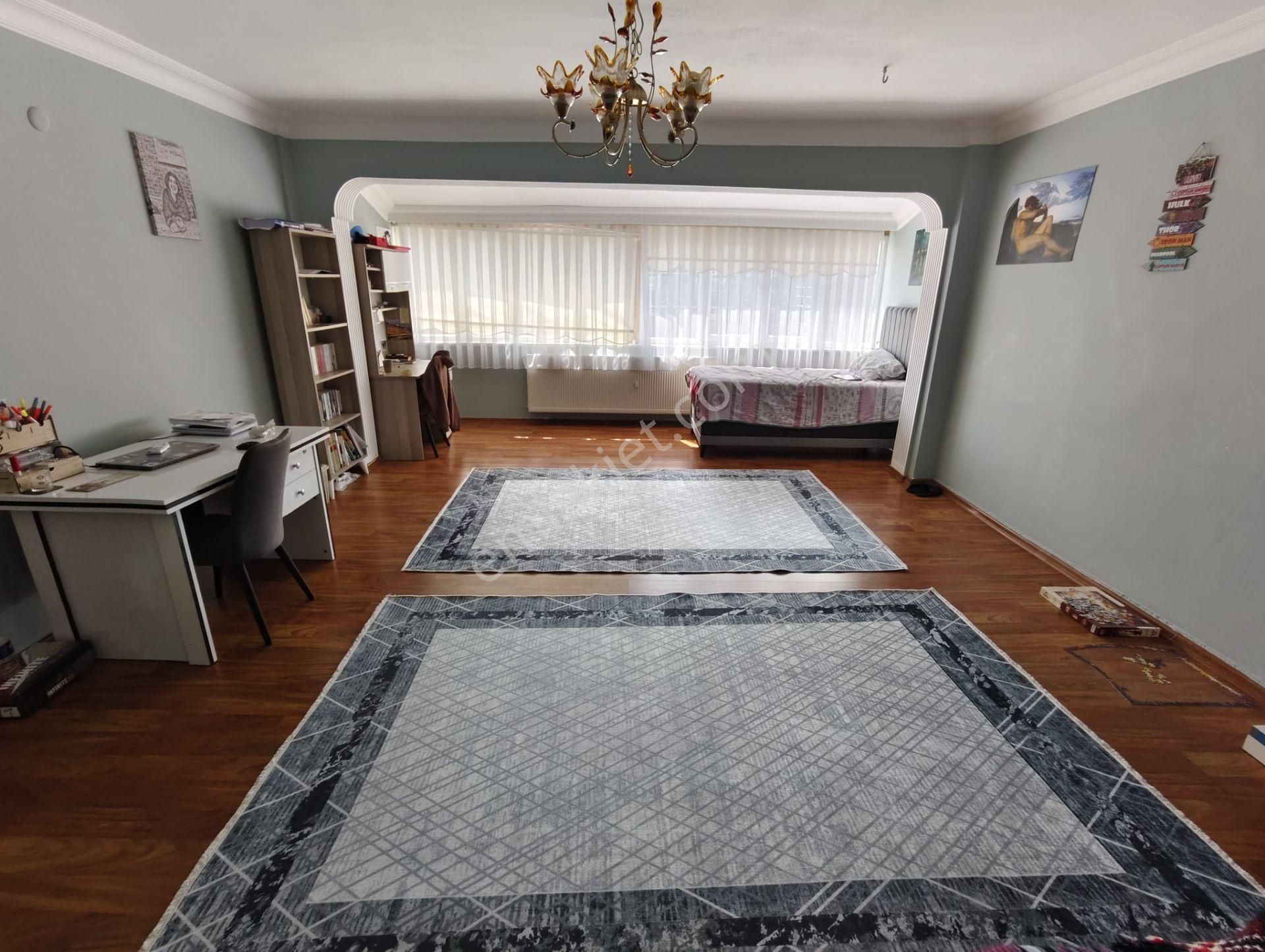 Yunusemre Mah'de Pazara,ulaşıma Yakın 150m2 3+1 Dublex Daire - Görsel 4