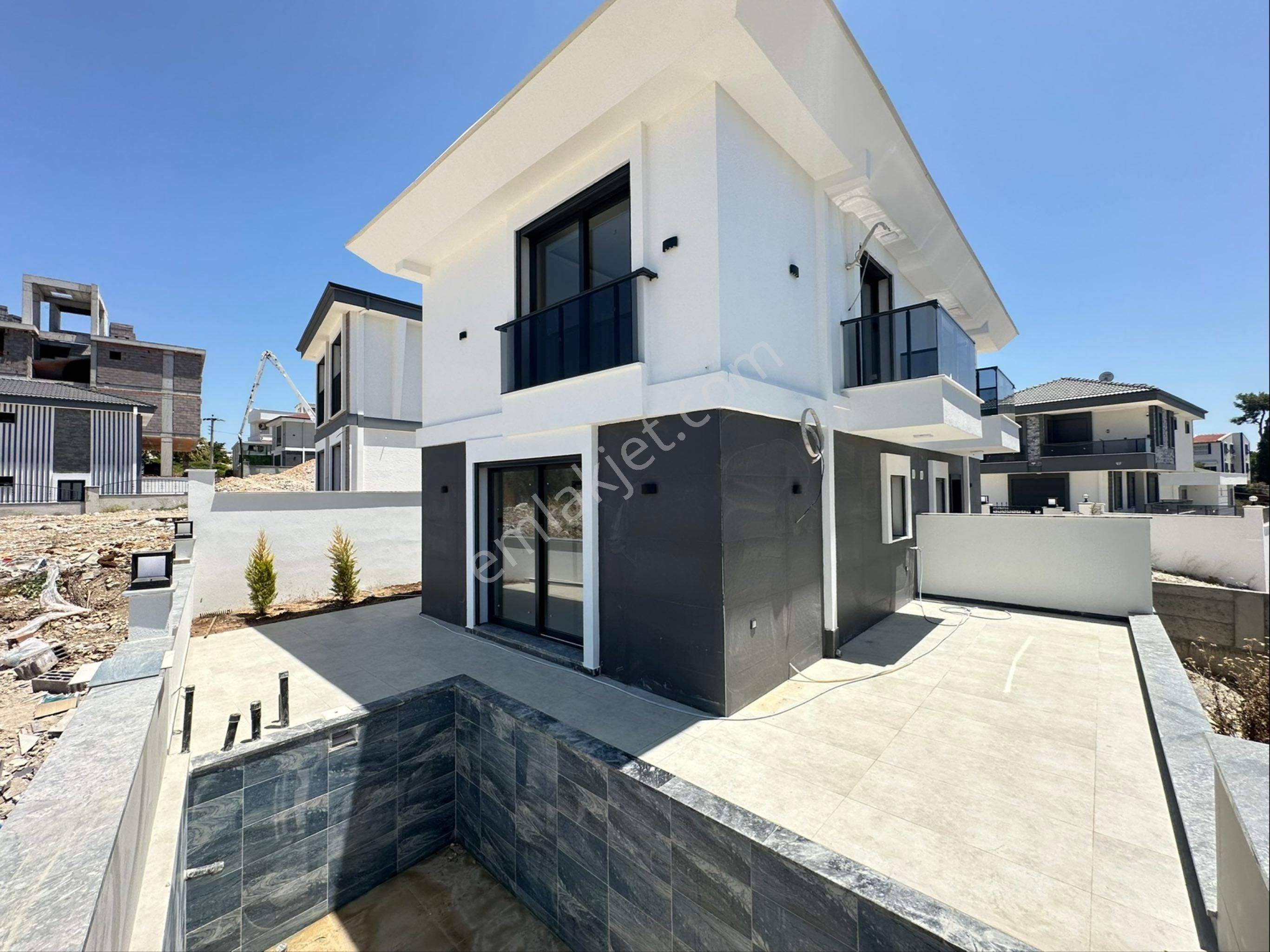 Didimde Müstakil Havuzlu Villa Lüks Bu Paraya Yok