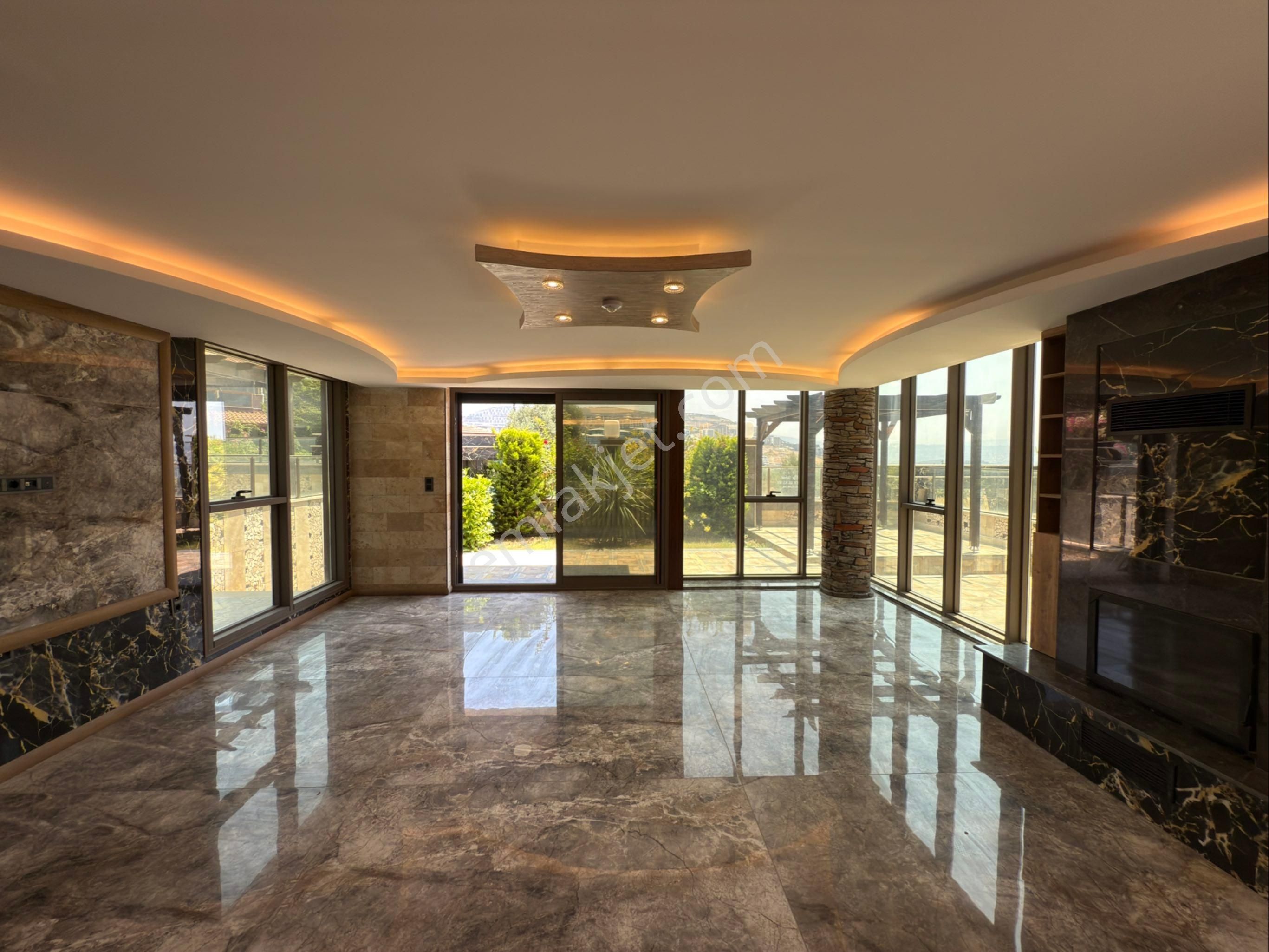 Kadınlar Denizi İnfinity Luxury Villalarında Satılık Deniz Manzaralı Villa - Görsel 13