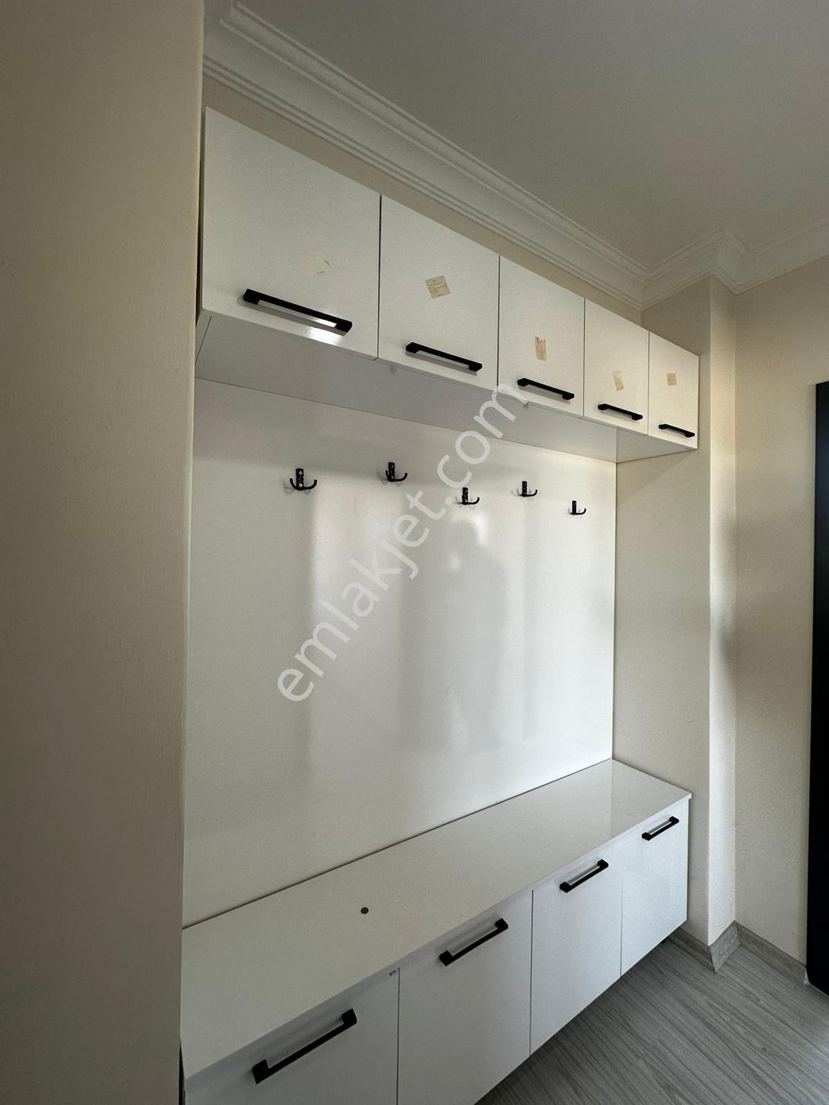 M-75 71 Evler Mahallesinde Kiralık 2+0 Daire - Görsel 8