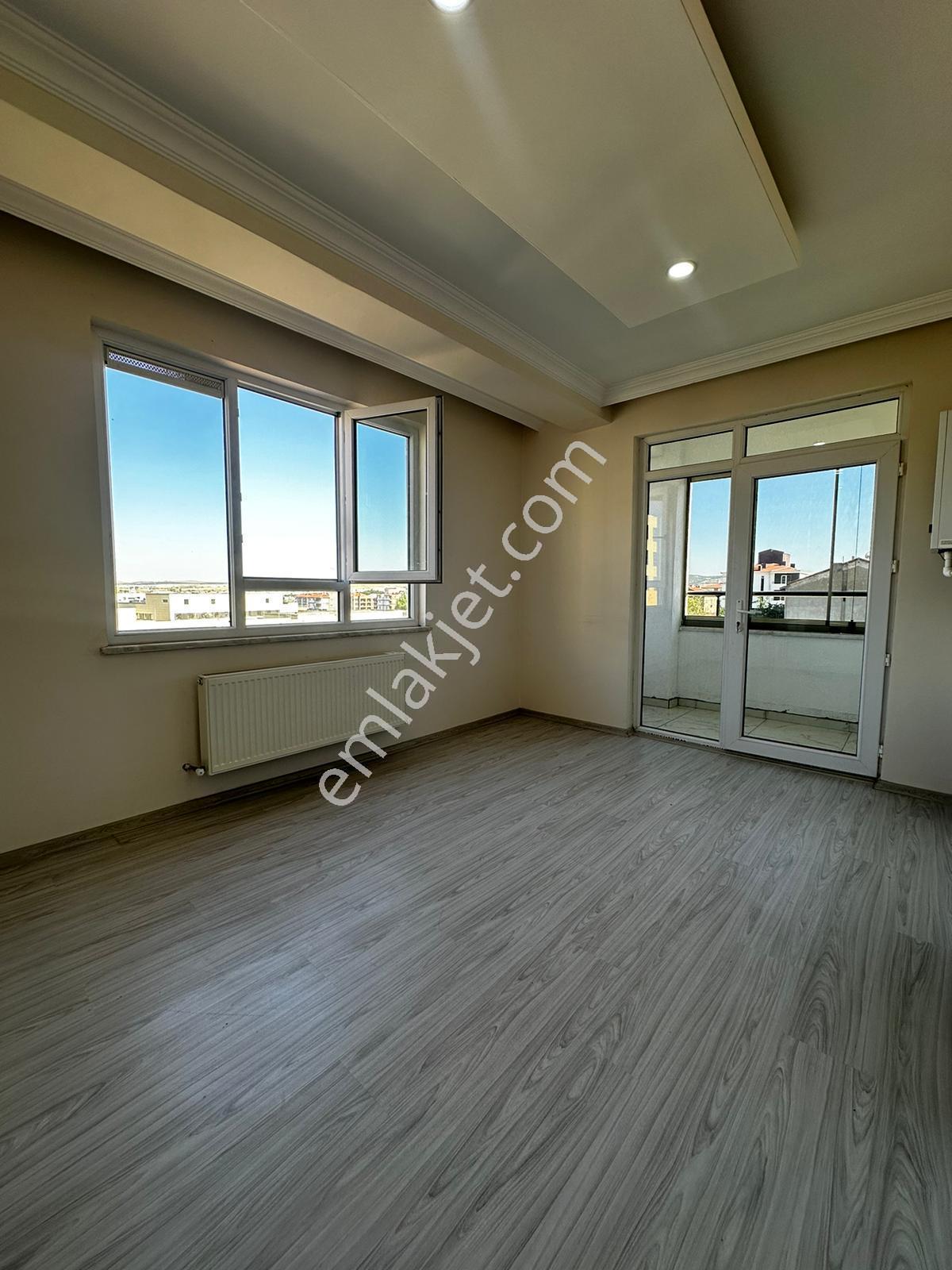 M-75 71 Evler Mahallesinde Kiralık 2+0 Daire - Görsel 2