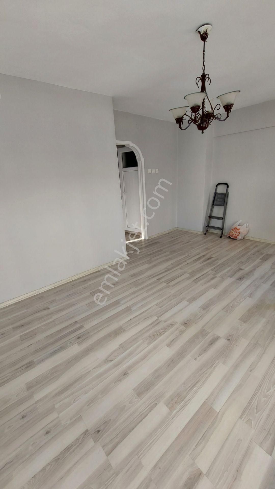 Suzan Emlaktan Güzelyalı Sahılde 2+1 Temız İçi Yapılı Masrafsız 2 .kat Daire - Görsel 9