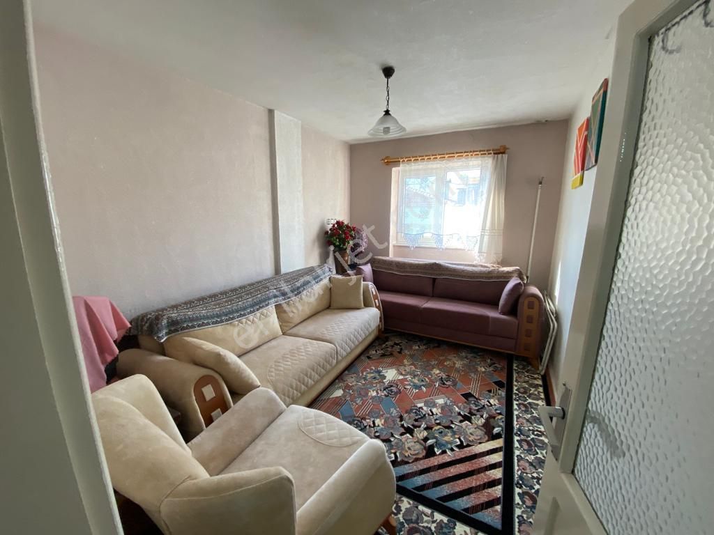 Ender Uysal Gayrimenkulden İncilipınar Da 3+1 130 M2 İçi Yenilenmiş Satılık Daire. - Görsel 3