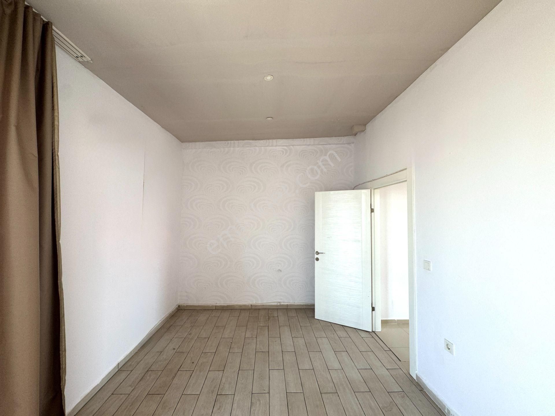 Etilerde Ebeveyn Banyolu Çift Teraslı Asansörlü Geniş 3+1 Daire - Görsel 17