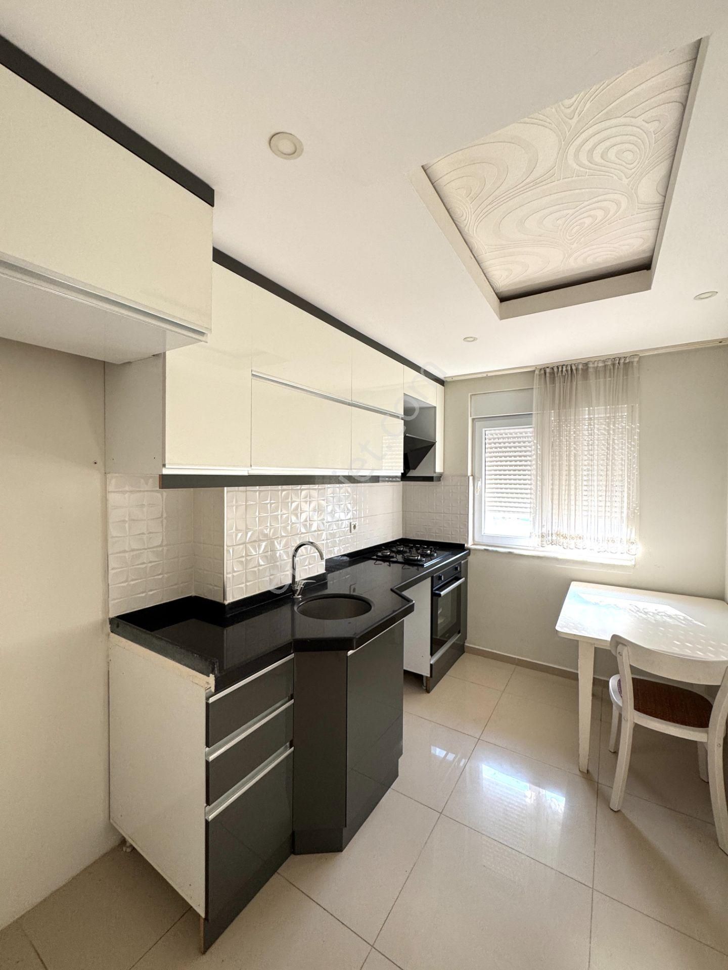 Etilerde Ebeveyn Banyolu Çift Teraslı Asansörlü Geniş 3+1 Daire - Görsel 3