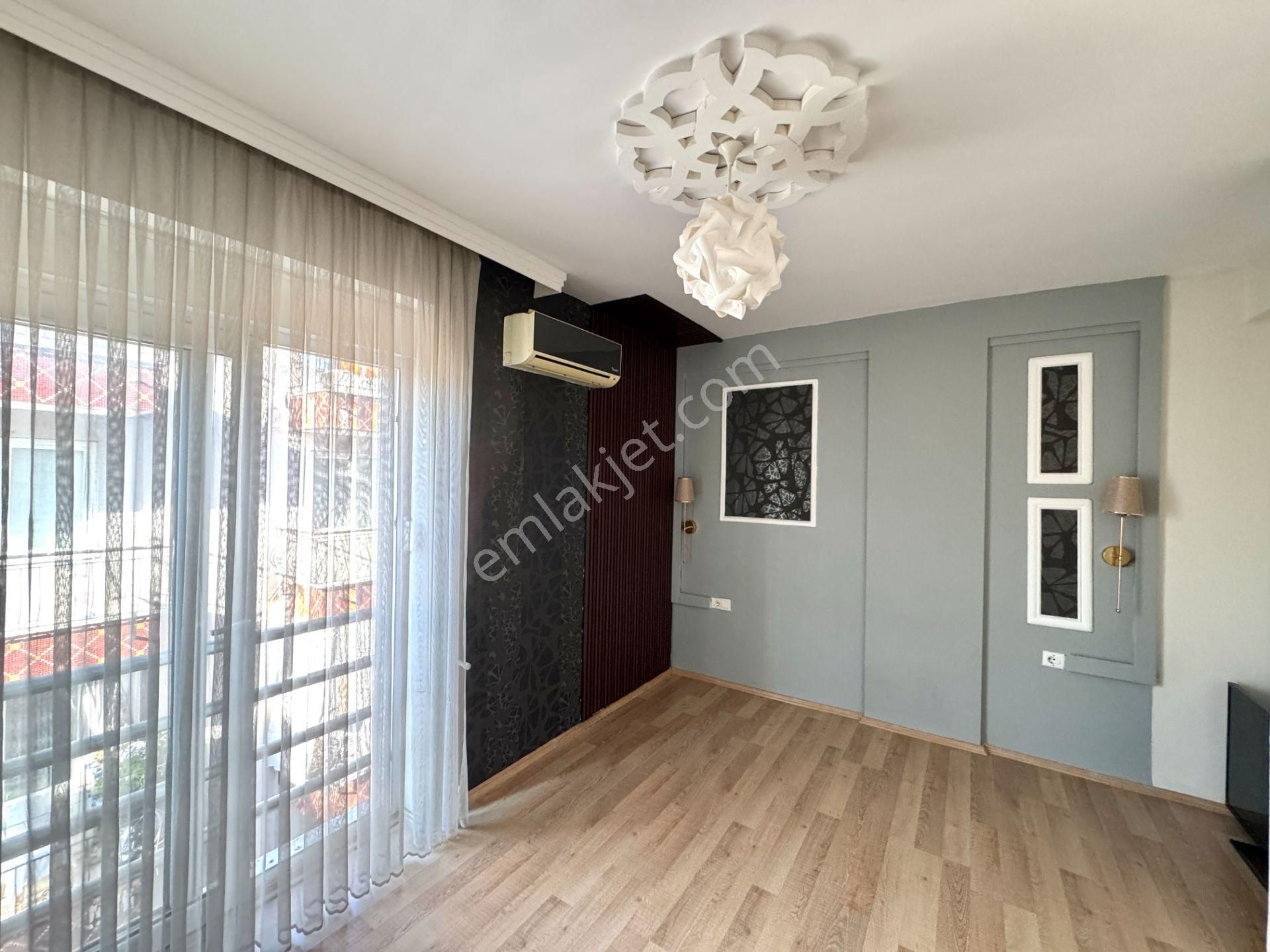 Etilerde Ebeveyn Banyolu Çift Teraslı Asansörlü Geniş 3+1 Daire - Görsel 12