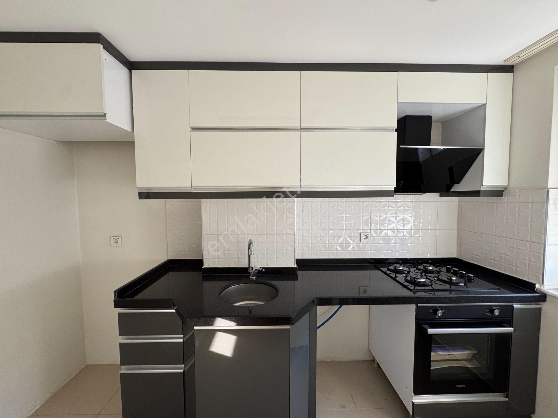 Etilerde Ebeveyn Banyolu Çift Teraslı Asansörlü Geniş 3+1 Daire - Görsel 4