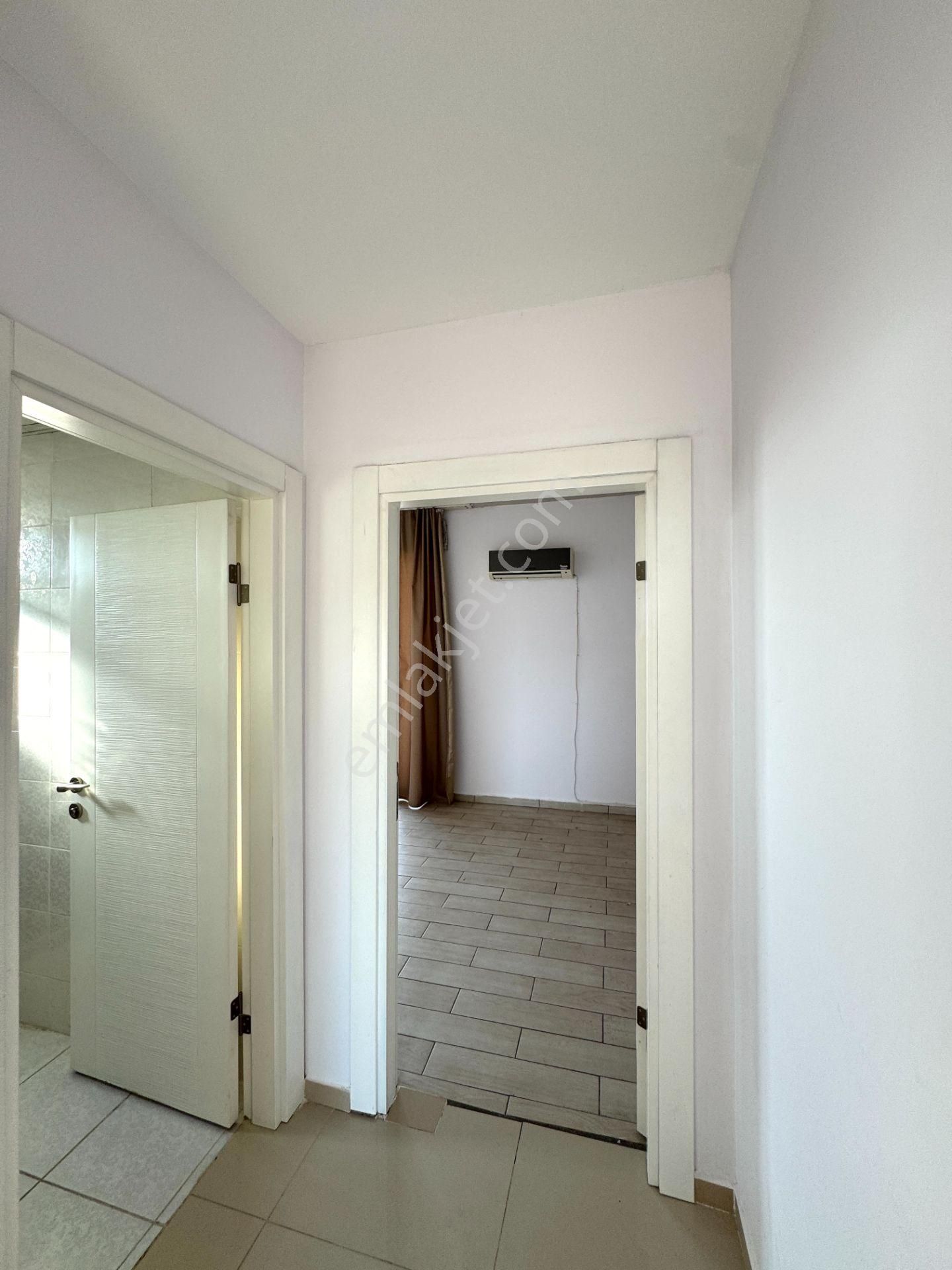 Etilerde Ebeveyn Banyolu Çift Teraslı Asansörlü Geniş 3+1 Daire - Görsel 21