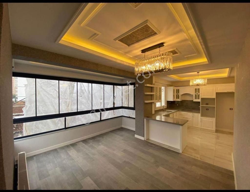 Üçkuyular 3,5+1 Acil Satılık Daire