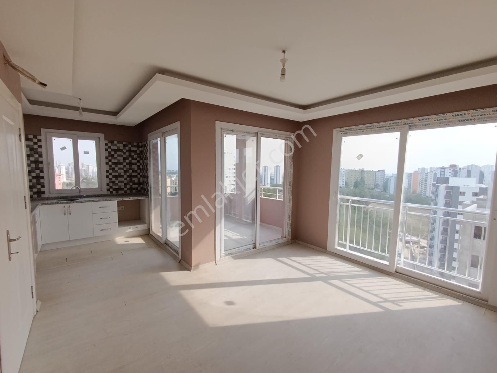 Çınarlı Mahallesinde 2+1 Satılık Daire