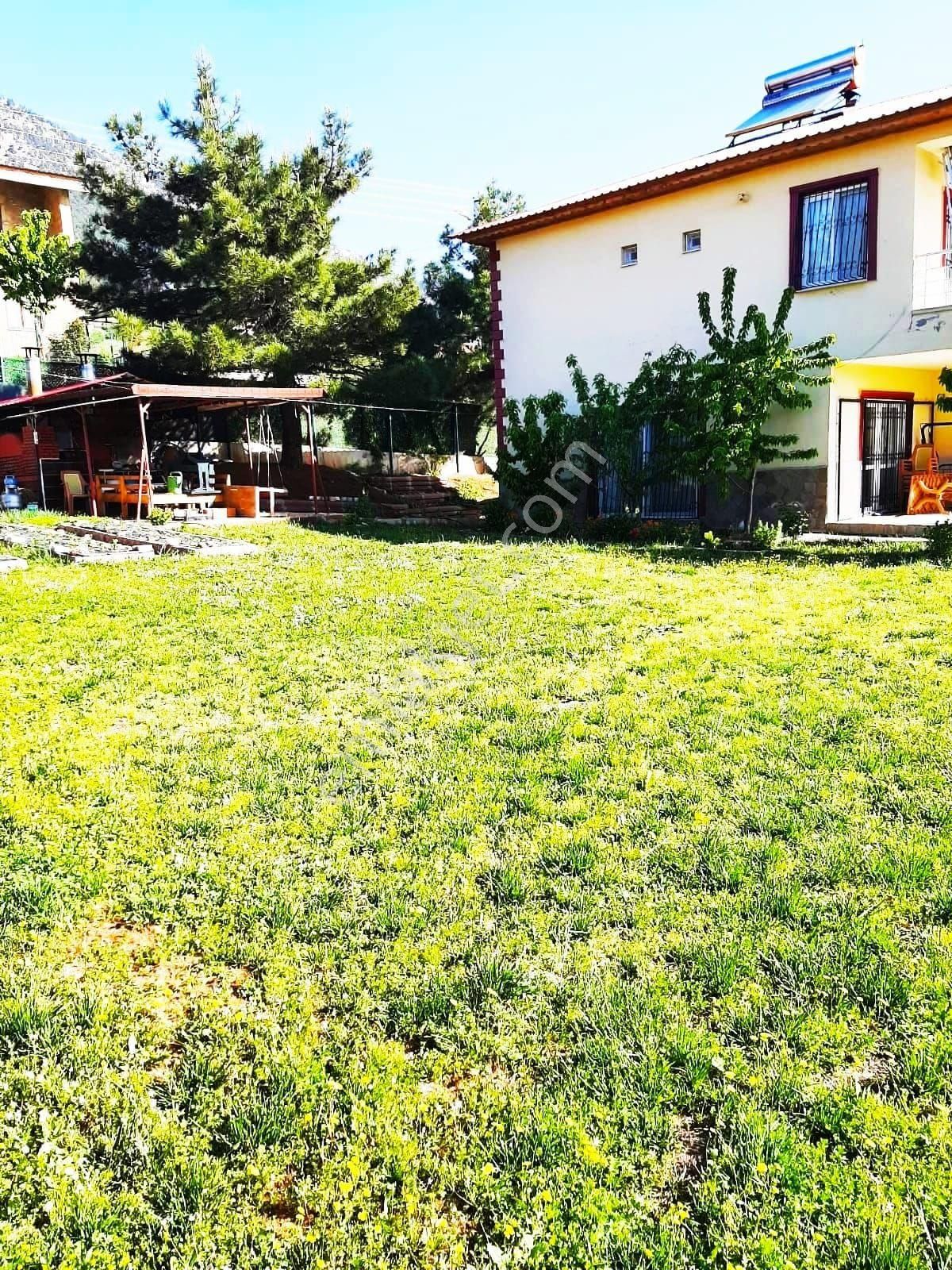 Pozantı Yenikonacık Efe Sitesinin Altında Yaylalık 4+1 Villa