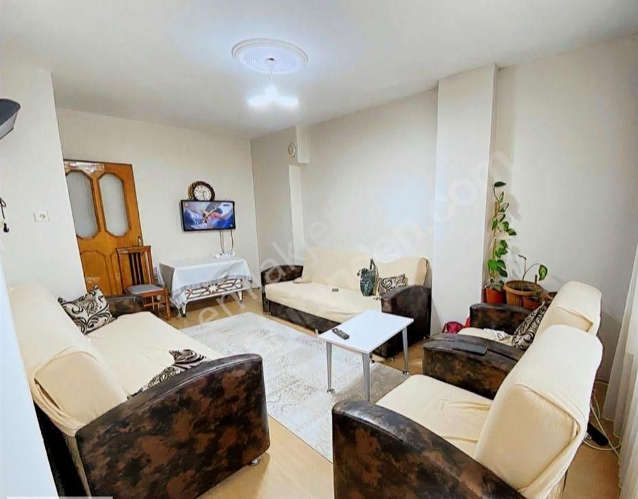 Demirkapıda 2+1 Satılık Daire (cuma Pazarına Yakın)