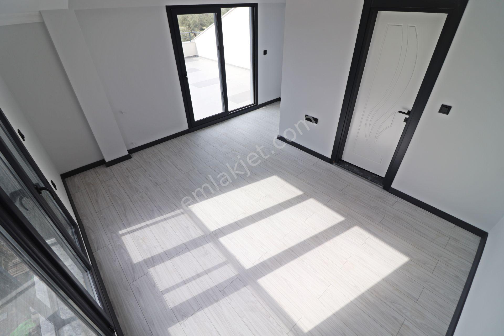 Irmaksudan Zeytinli De Doğanın İçinde Dağ Manzaralı 4+1 Villa - Görsel 24