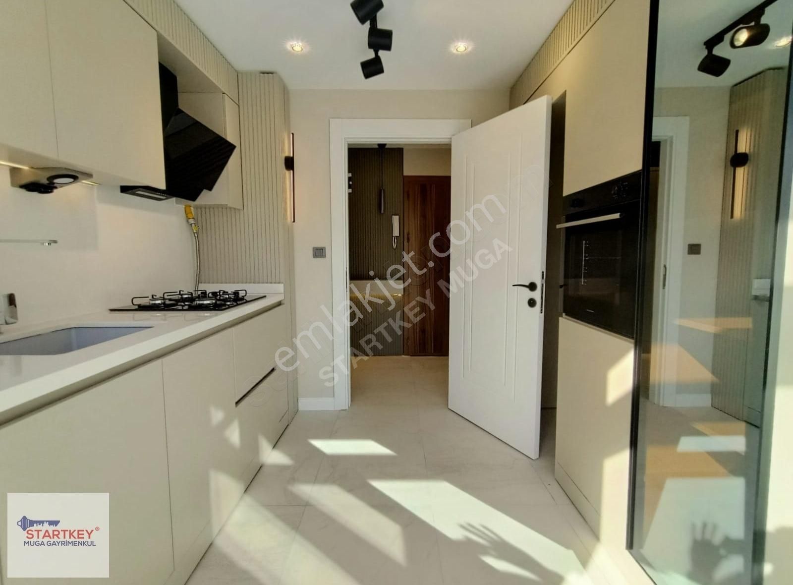 Muga'dan Aksoy Çamlıkta Full Tadilatlı 3+1 Satılık Arakat Daire