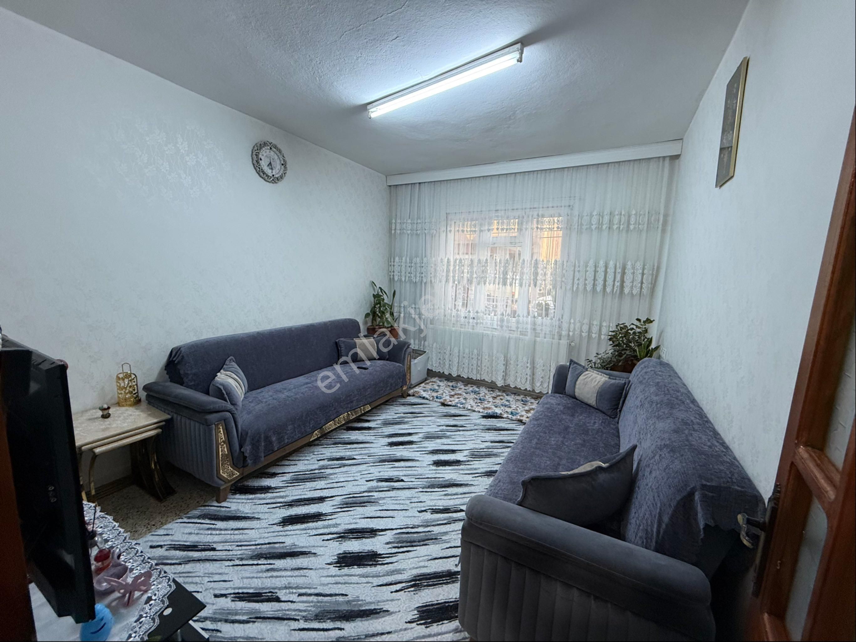 Güneş Mahallesi 2+1 Giriş Kat Kattan Bölme