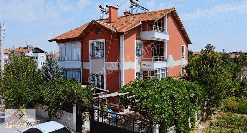 Emlakyaptan Karaaslan Mah. 6+2 Müstakil Bahçeli Ev