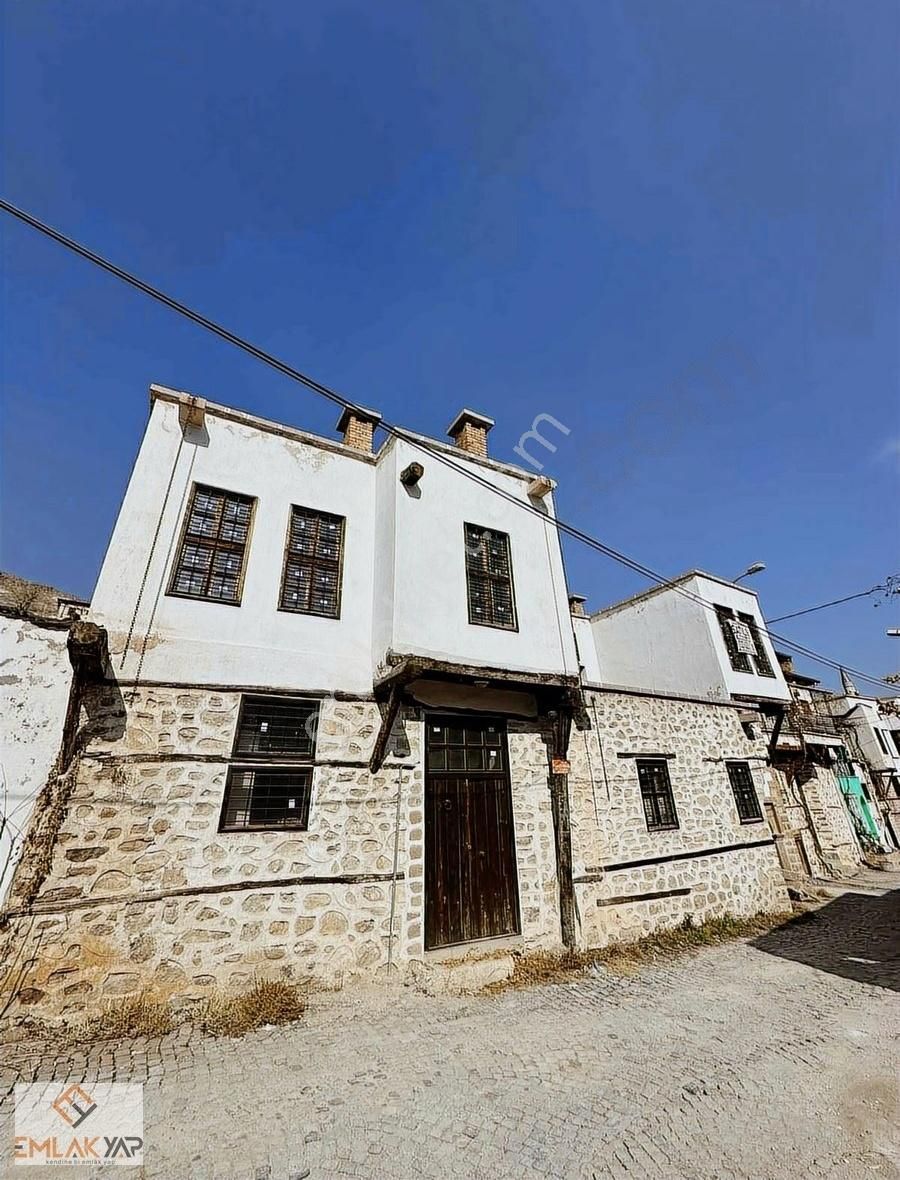 Sille De Muhteşem Manzaralı Müstakil Taş Ev