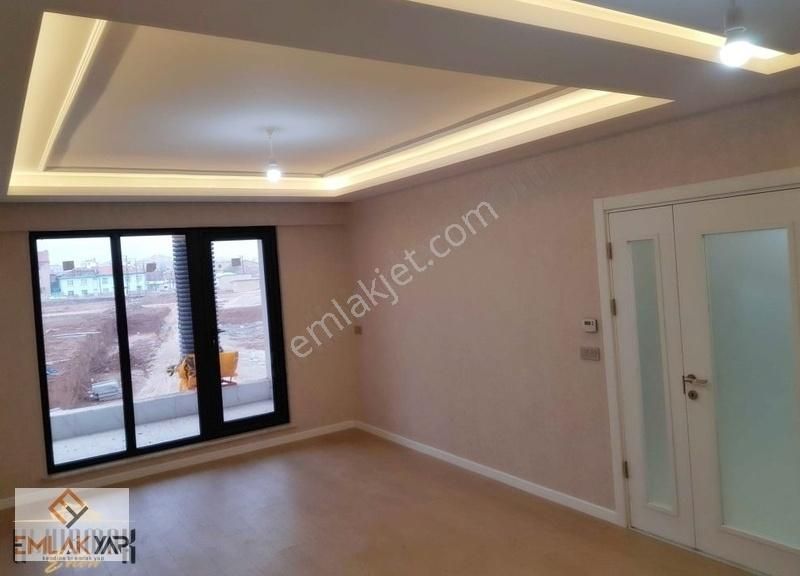 Uluırmak Evlerinde 3+1 Satılık Boş Hisse