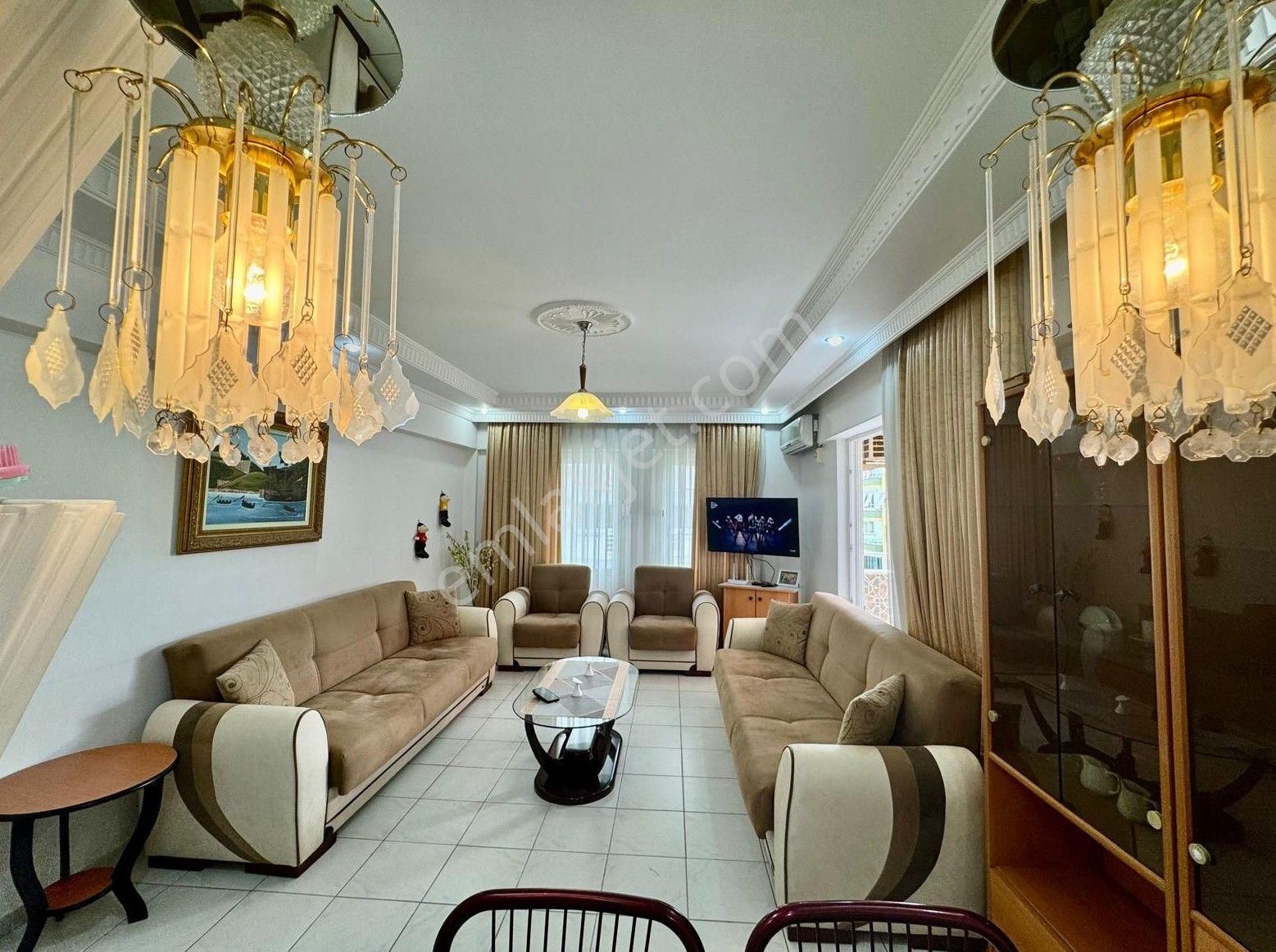 Alanya Mahmutlar Mah.denize 250 Mt.eşyalı Satılık 2+1 Daire