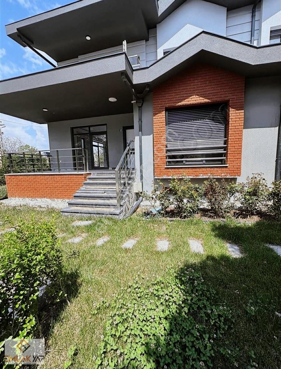 Lalebahçe De Satılık 6+1 Prestijli Lüks Villa