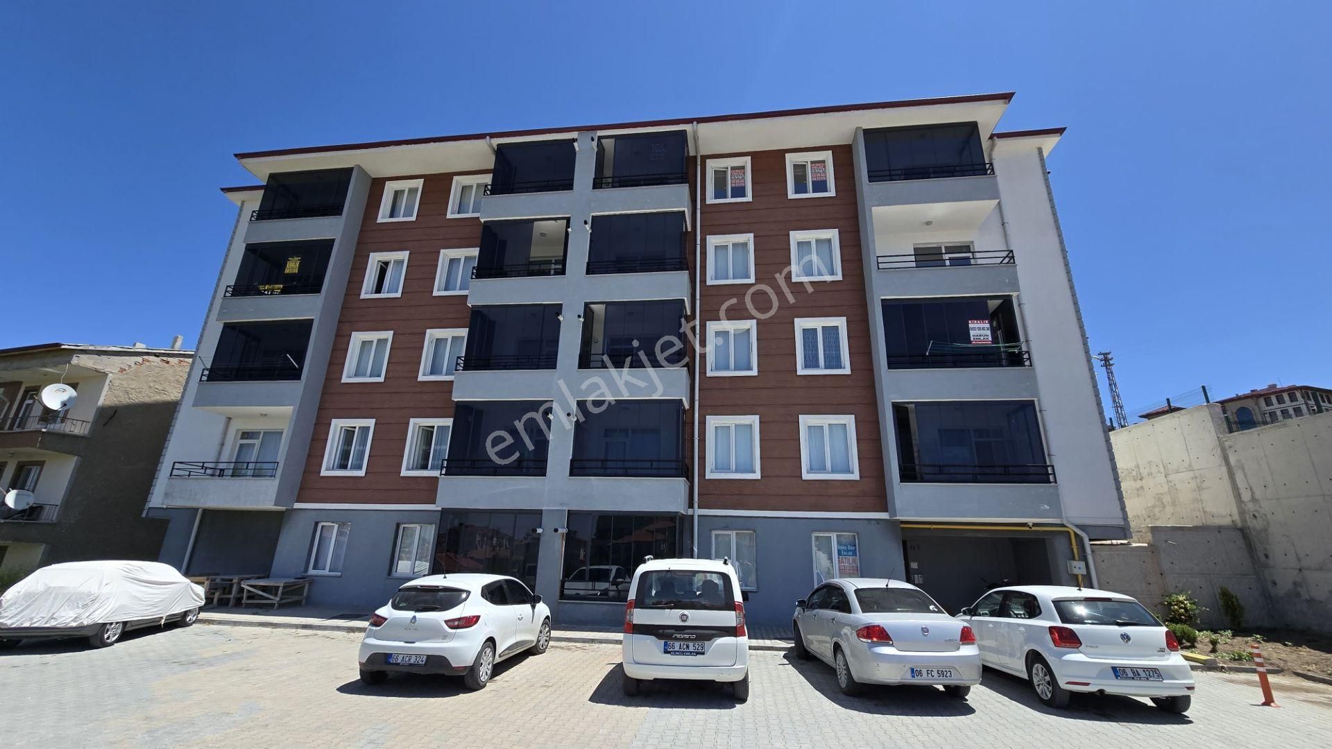 Bahçeşehir Mahallesinde 2+1 Kiralık Eşyalı Daire *burcu Emlak*
