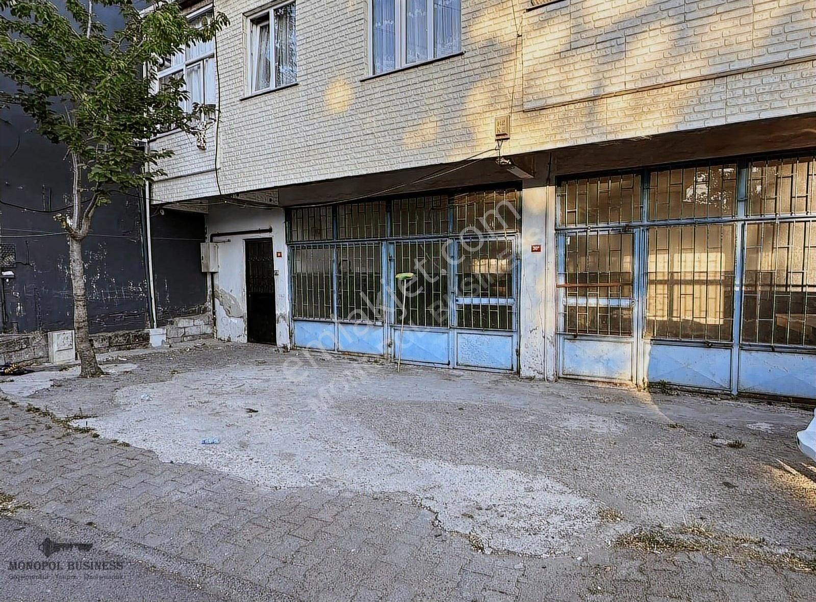 Yeni Çamlıca Da 45 M2 Kiralık Depo