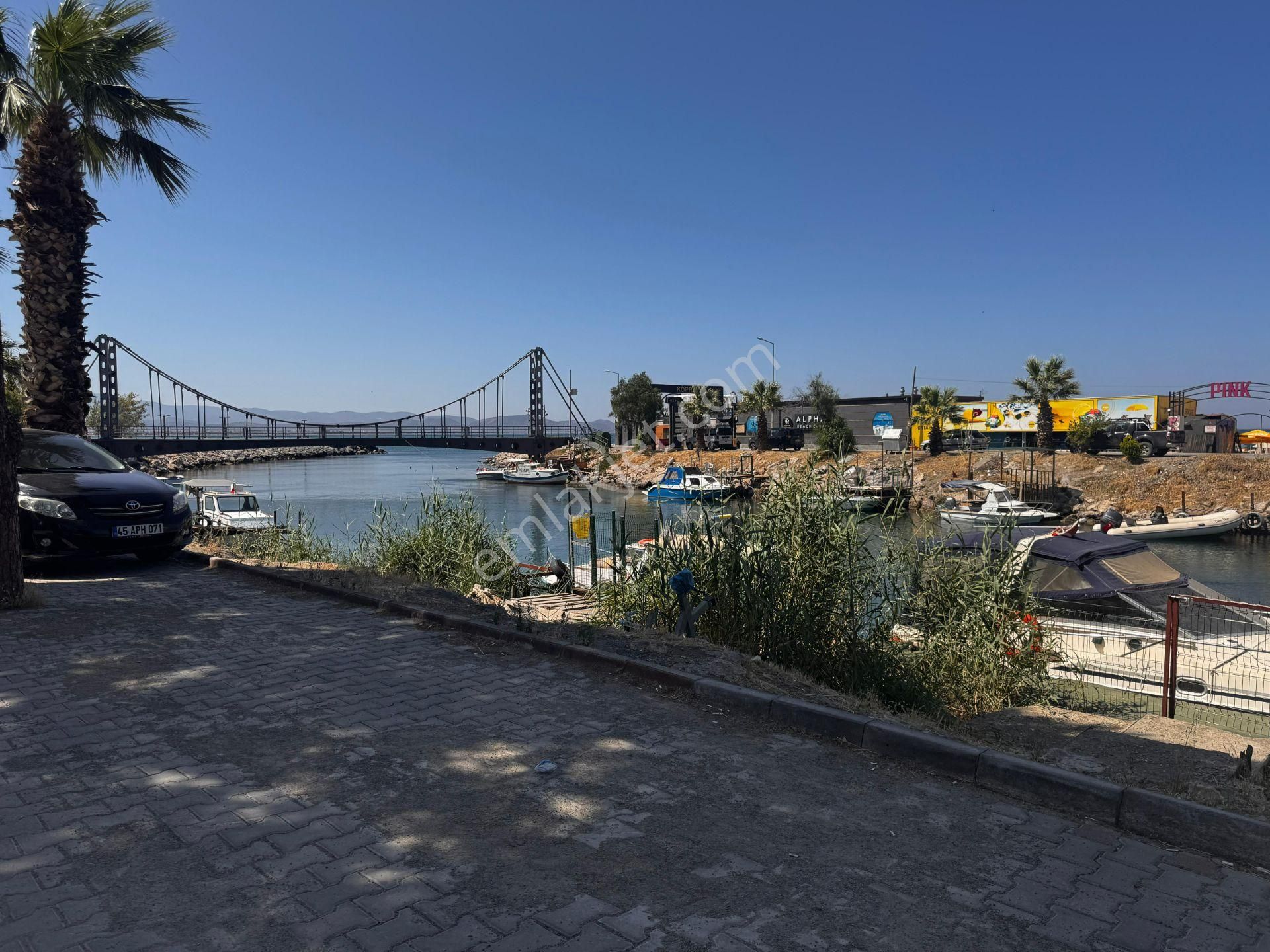 Altınkum Da 2+1 Kordona 50 Metre Mesafede Satılık Daire