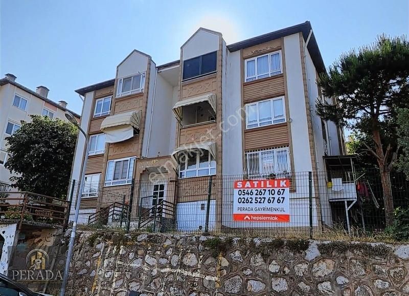 İzmit Bayındırlık Konutların'da 3+1 Özel Bahçeli Ferah Daire