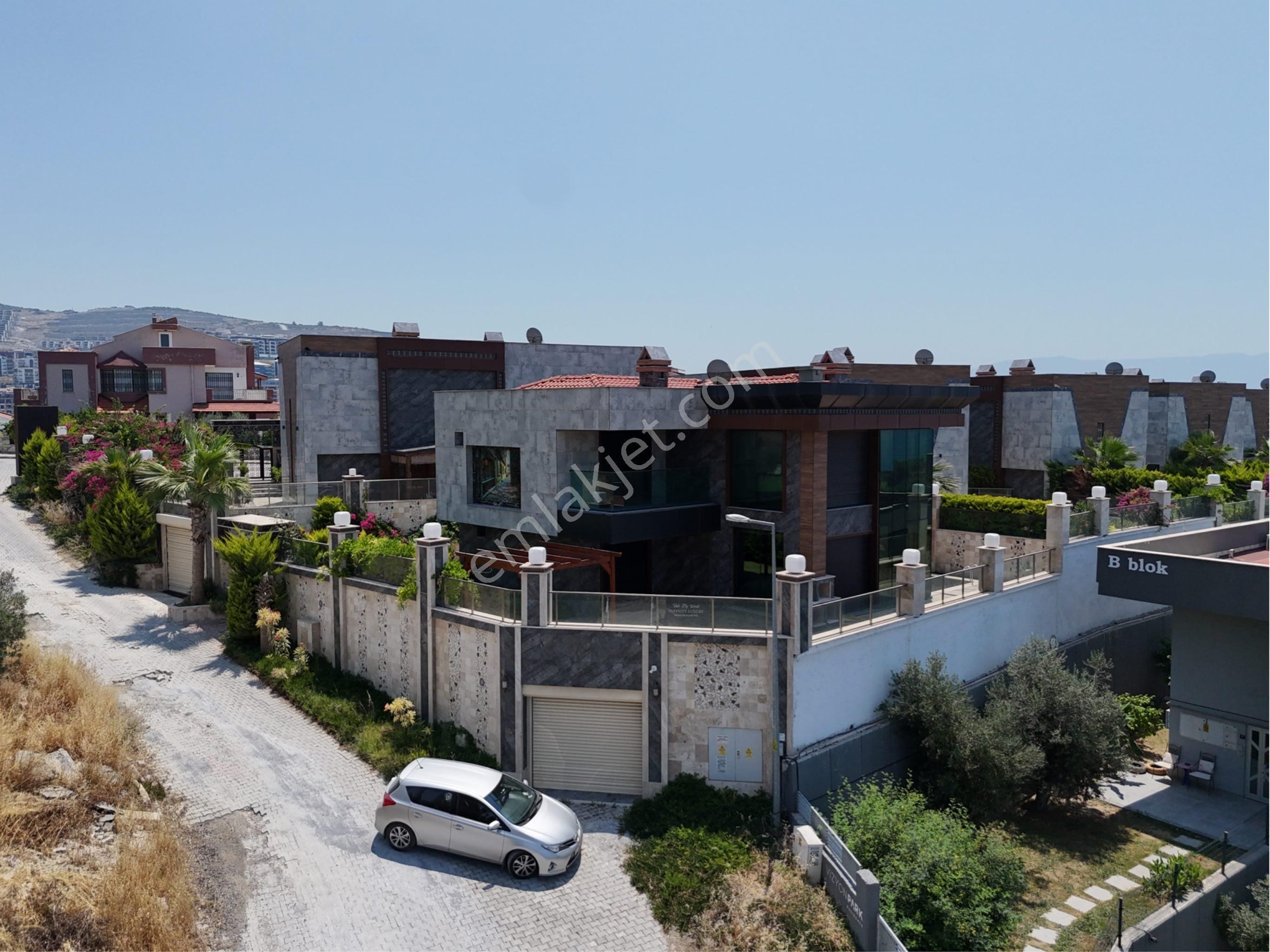 Kadınlar Denizi İnfinity Luxury Villalarında Satılık Deniz Manzaralı Villa - Görsel 6