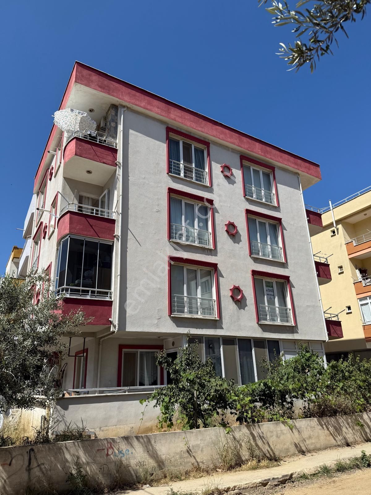 Esenler Uğur Mumcu Caddesinde Merkezi Konumda Eşyalı Kiralık 1+1