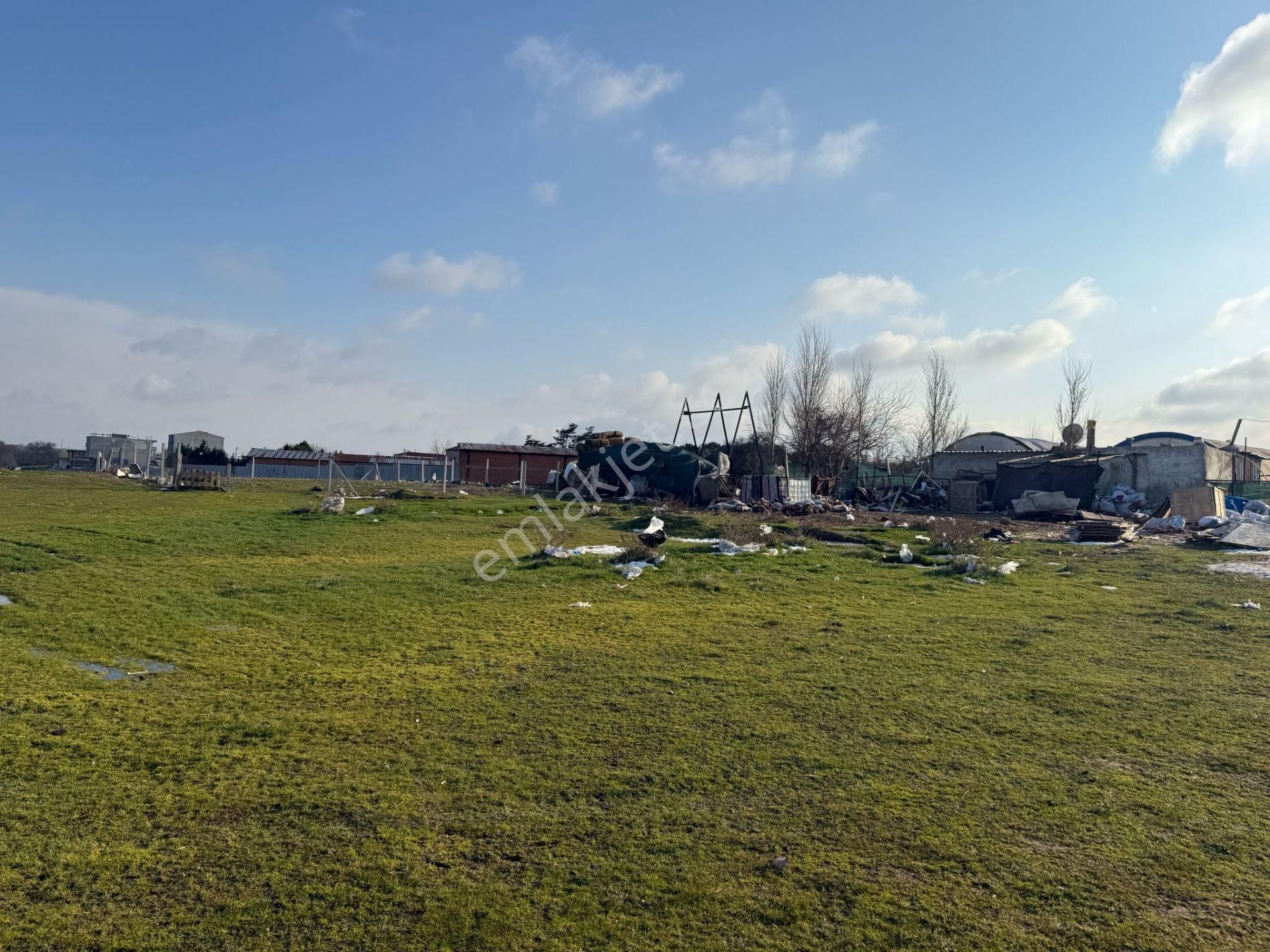 Akyüz Gayrimenkulden Kızılpınarda 425 Mt2 4 Kat İmarlı Arsa