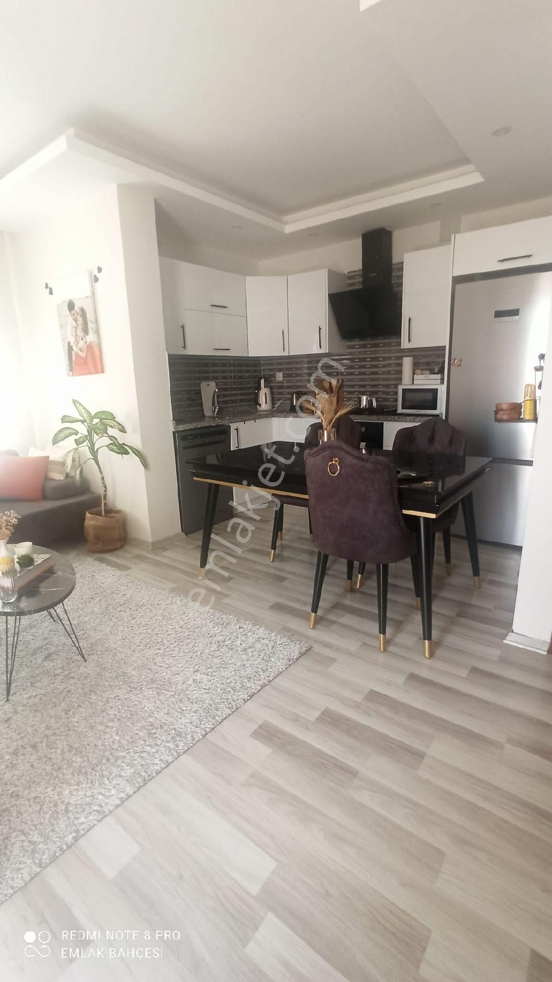 Birlik'ten Çarkıparede 2+1 Yüksek Kredi İmkanlı Satılık Daire