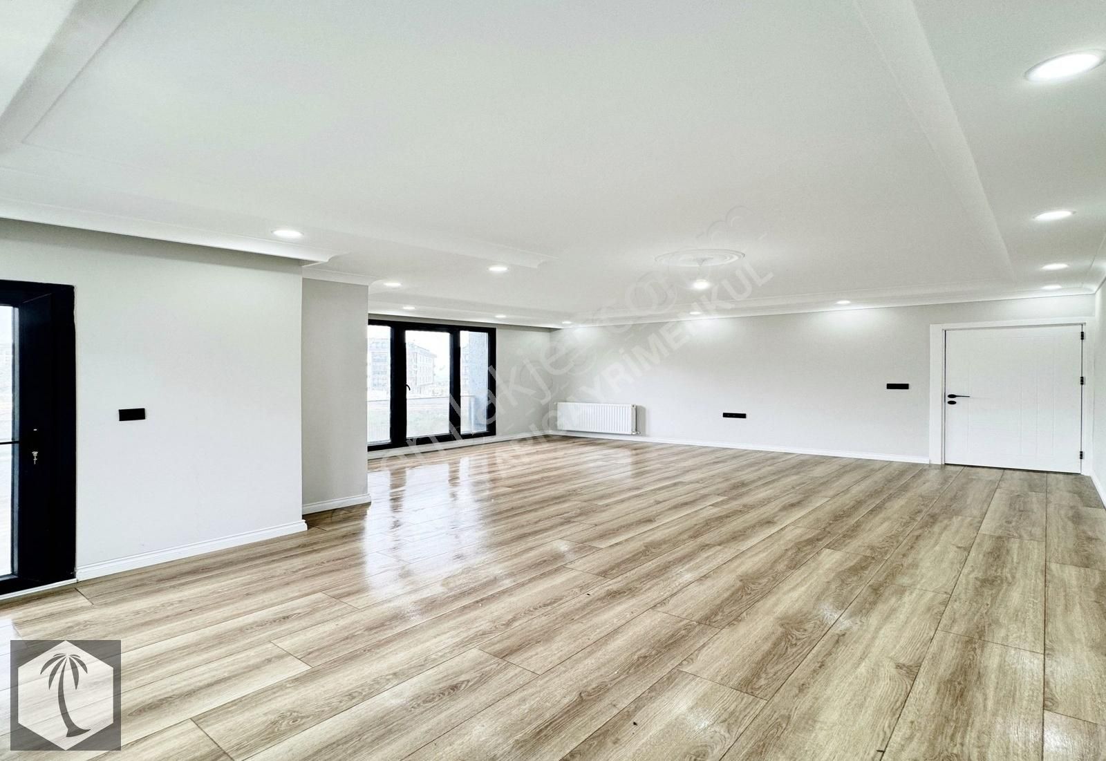 Safa Beylikdüzü Kısa Katlı Butik Sitede Geniş 3+1 Arakat - Görsel 10