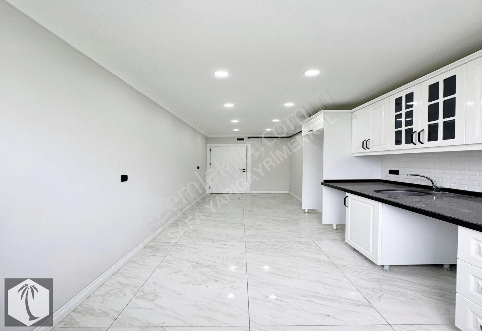 Safa Beylikdüzü Kısa Katlı Butik Sitede Geniş 3+1 Arakat - Görsel 24