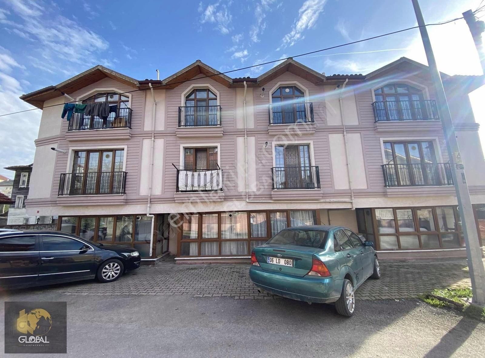 Çarşıya 1 Dakika Yürüme Mesafesinde Eşyalı 1+1 Daire