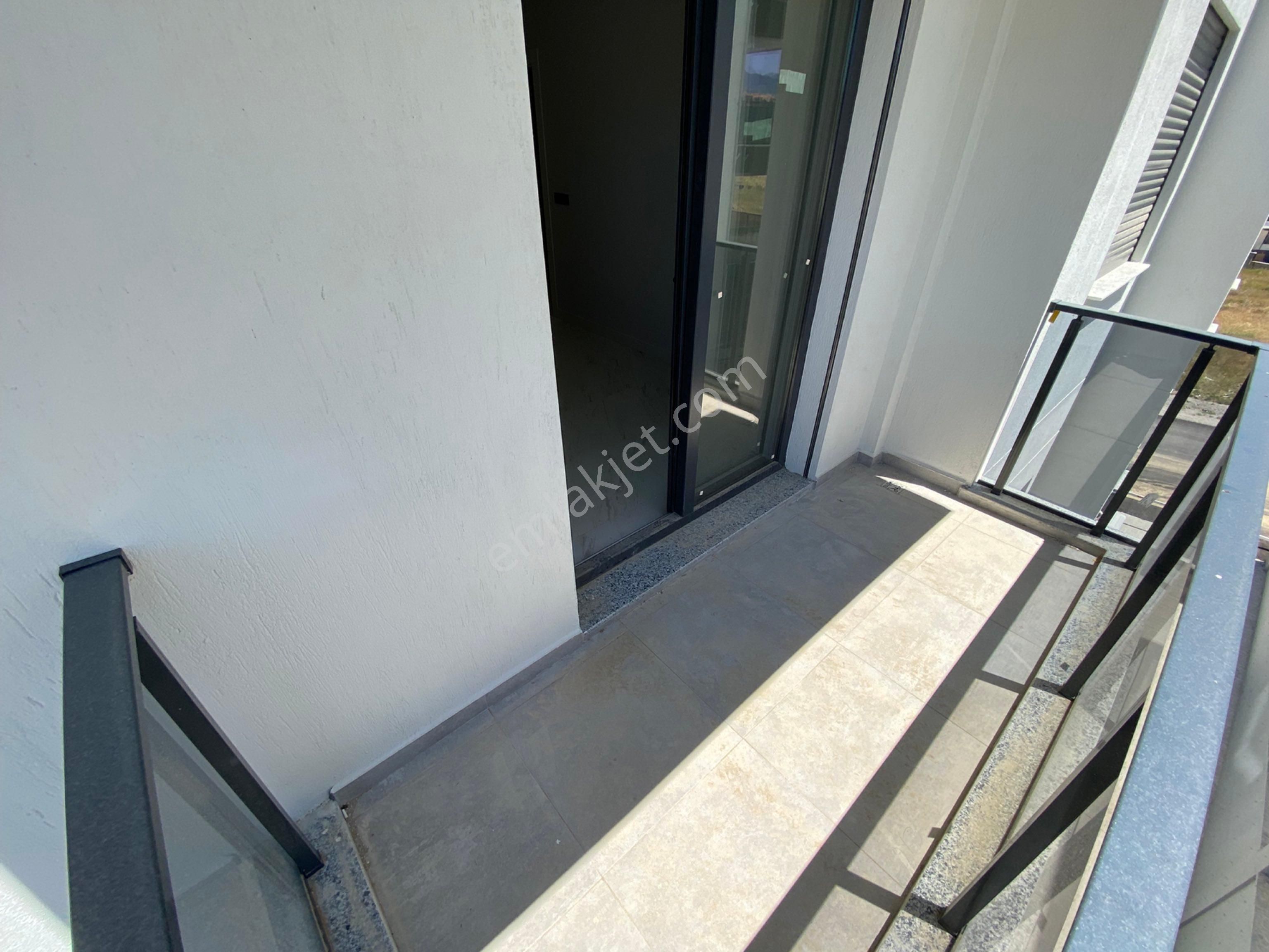 Engiz'den Ferhatlar Yakını 175m2 3+1 E.banyo+g.odalı Lüx Daire - Görsel 33