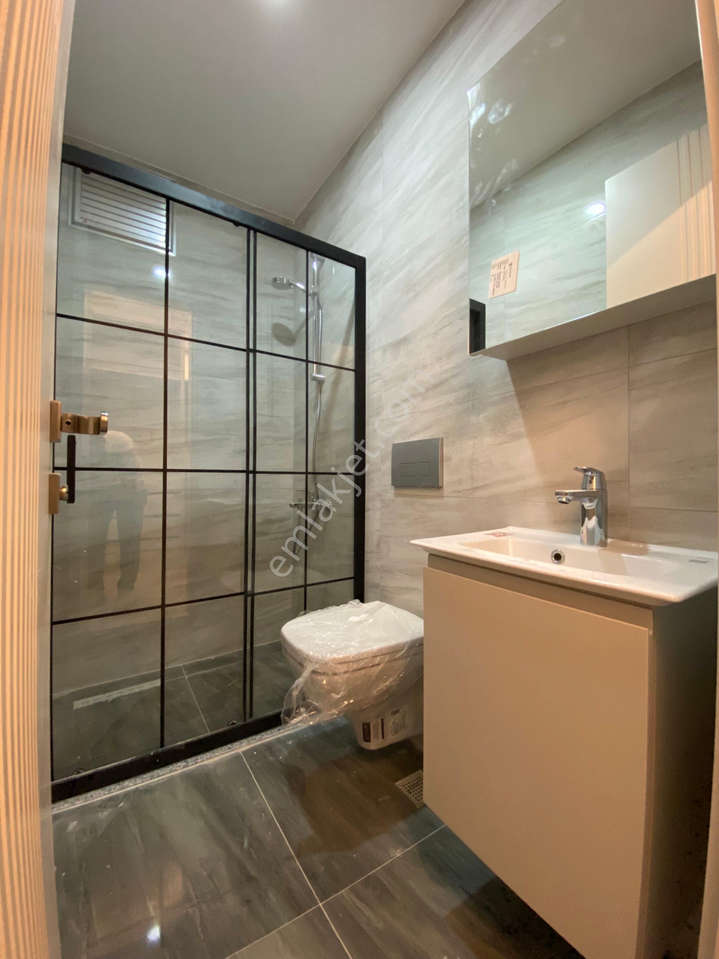 Engiz'den Ferhatlar Yakını 175m2 3+1 E.banyo+g.odalı Lüx Daire - Görsel 32