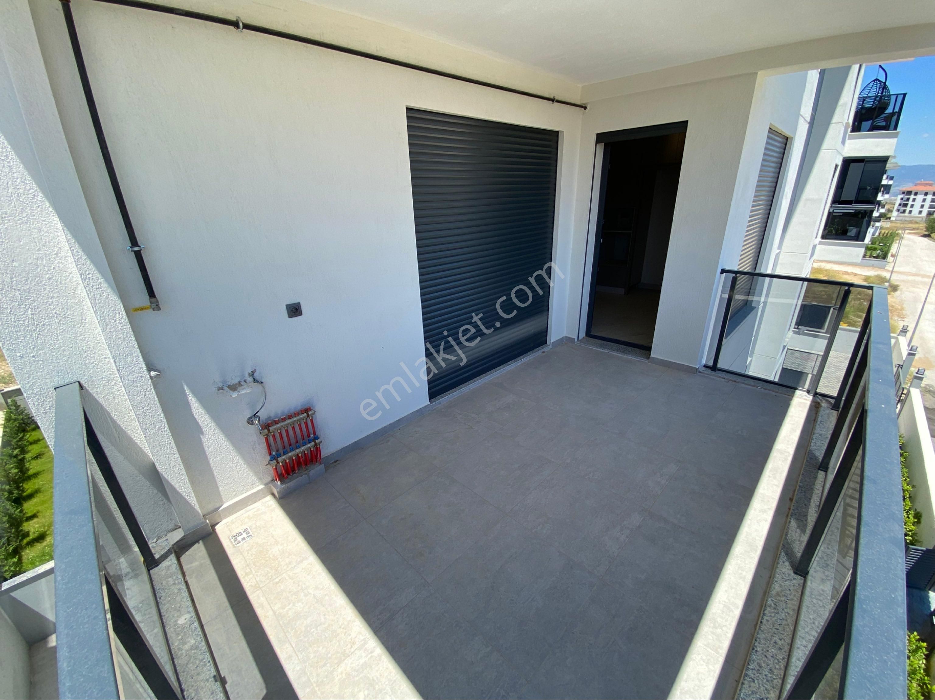 Engiz'den Ferhatlar Yakını 175m2 3+1 E.banyo+g.odalı Lüx Daire - Görsel 34