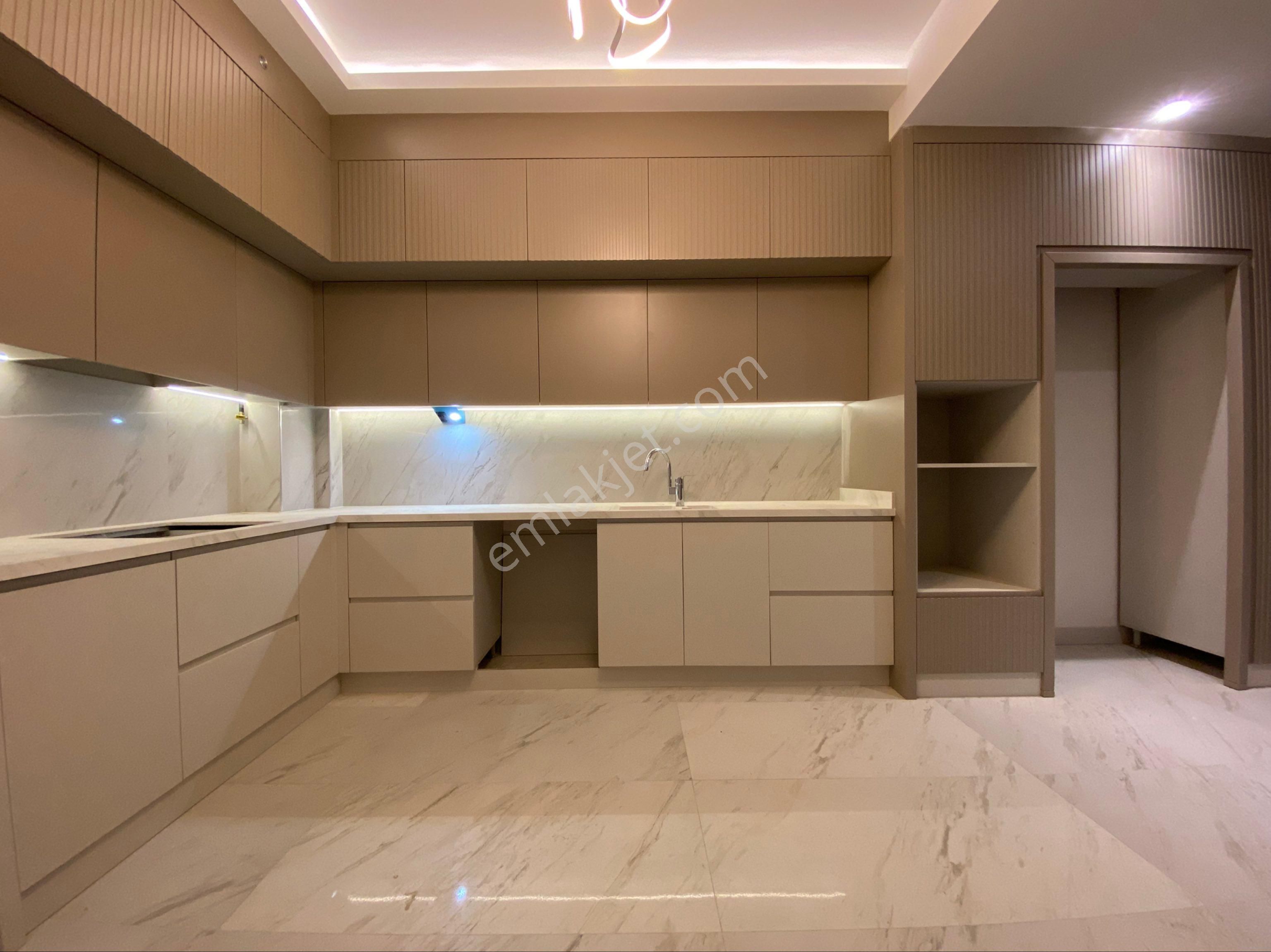 Engiz'den Ferhatlar Yakını 175m2 3+1 E.banyo+g.odalı Lüx Daire - Görsel 7