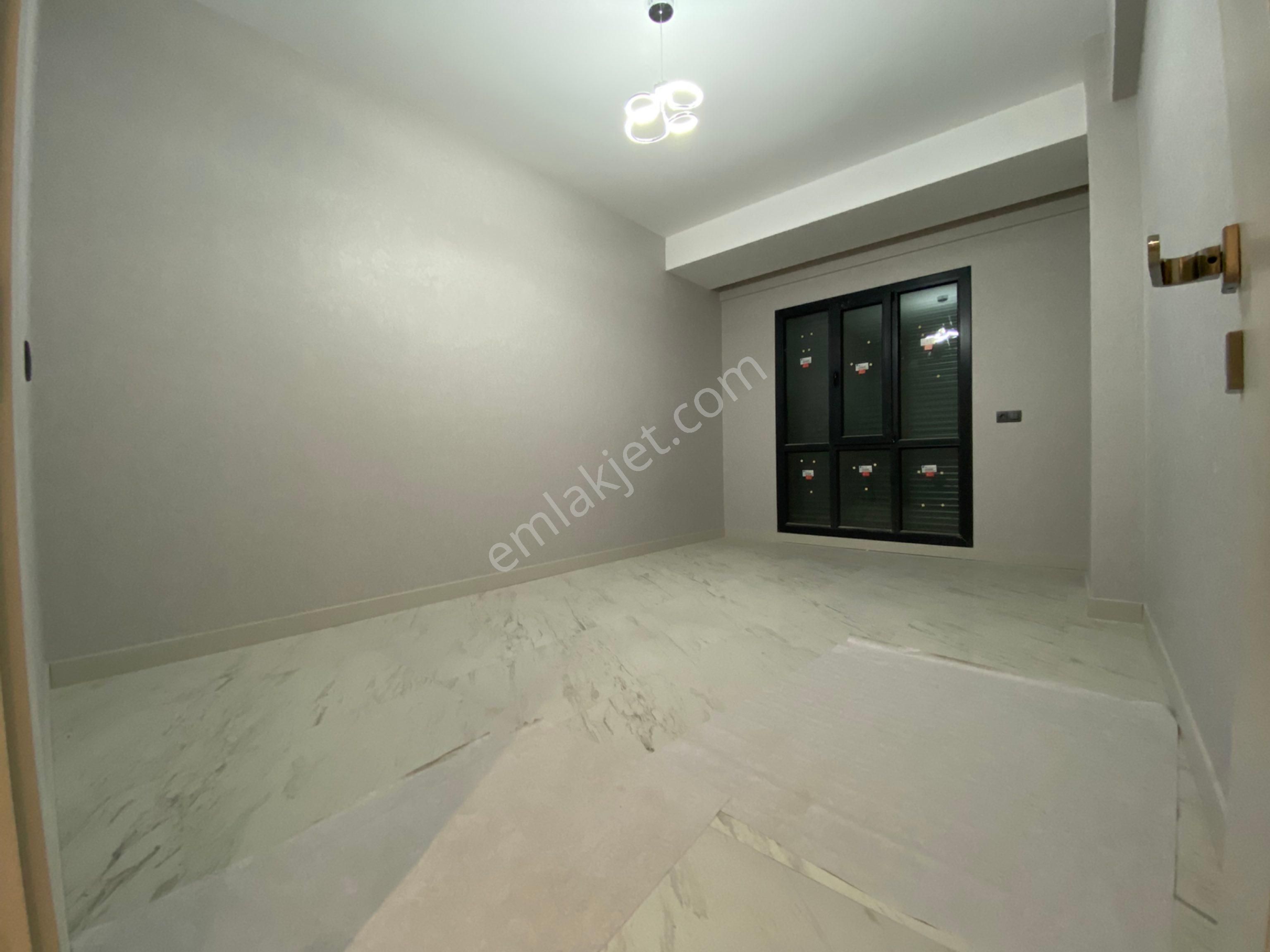Engiz'den Ferhatlar Yakını 175m2 3+1 E.banyo+g.odalı Lüx Daire - Görsel 21
