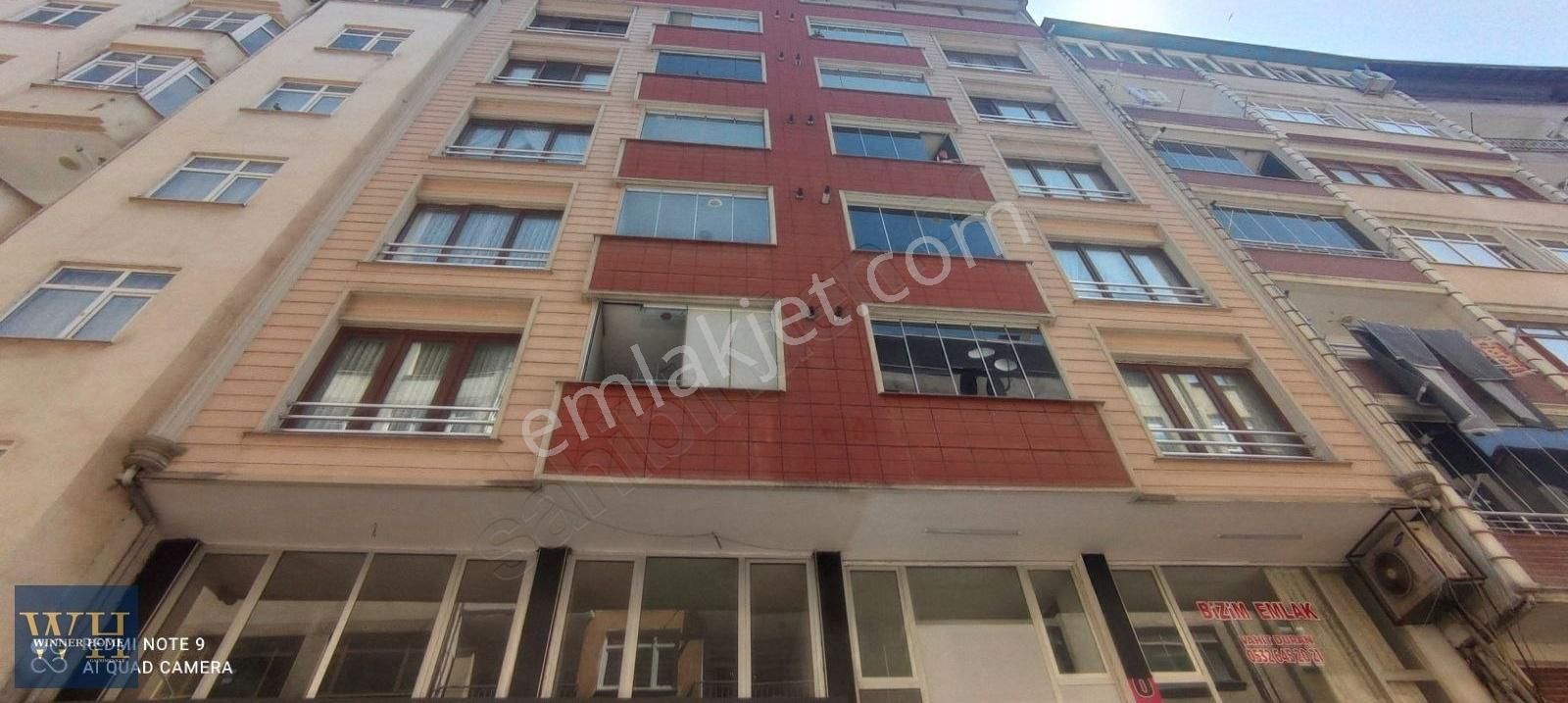 Şehir Merkezine Yakın Asansörlü Geniş Satılık Daire